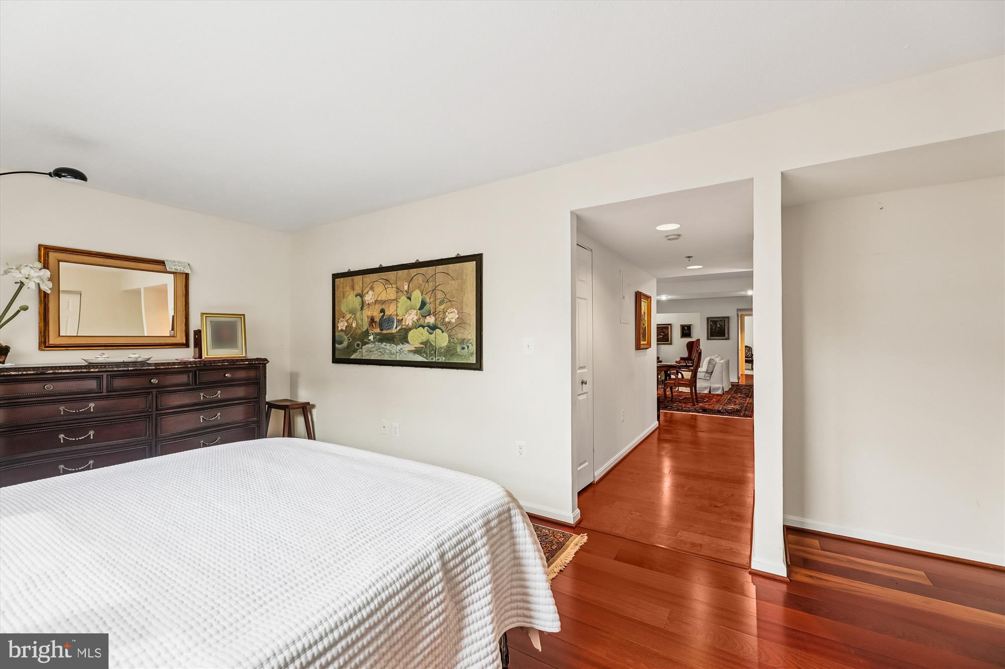 THE JEFFERSON - SUNRISE SENIOR LIVING - Residential