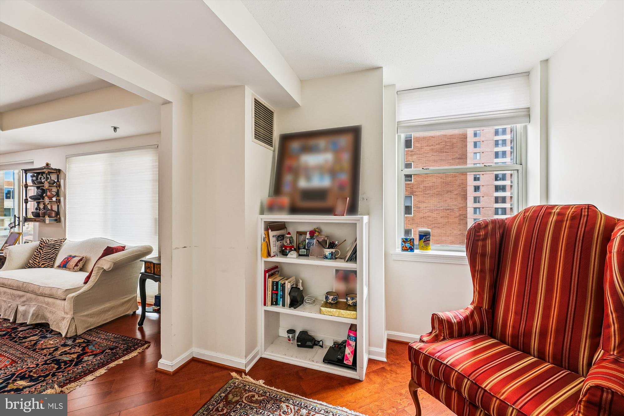 THE JEFFERSON - SUNRISE SENIOR LIVING - Residential