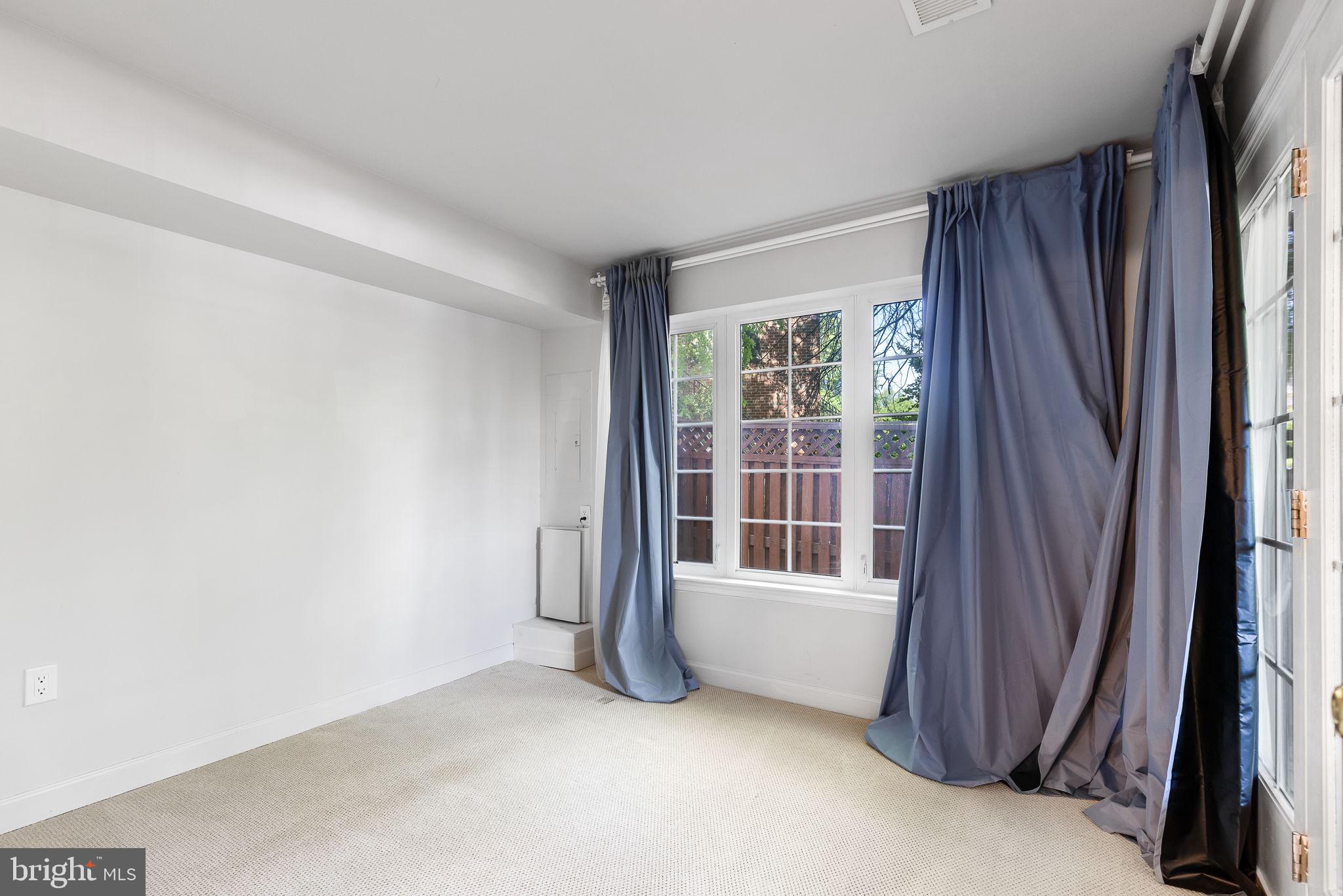 PARKSIDE AT FAIRFAX - Residential