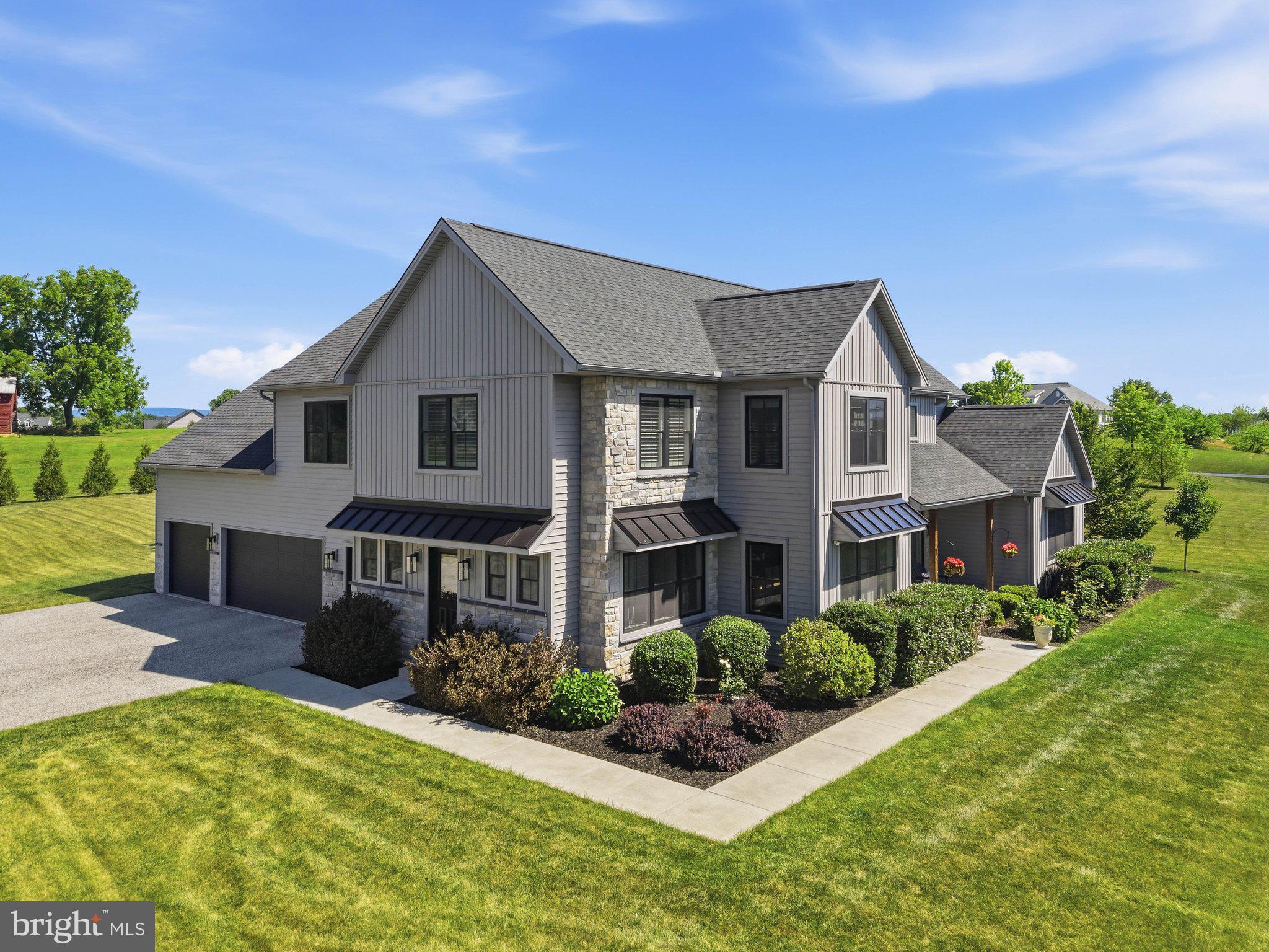 4 WALTON DRIVE