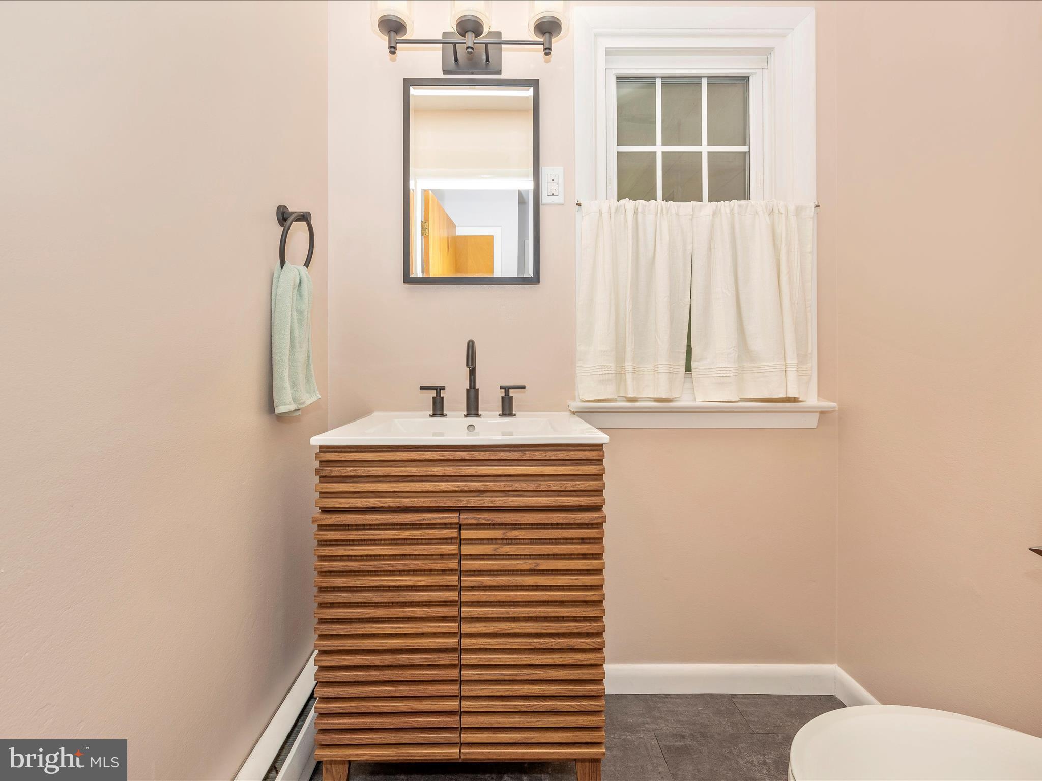 WEST HILLS - Residential