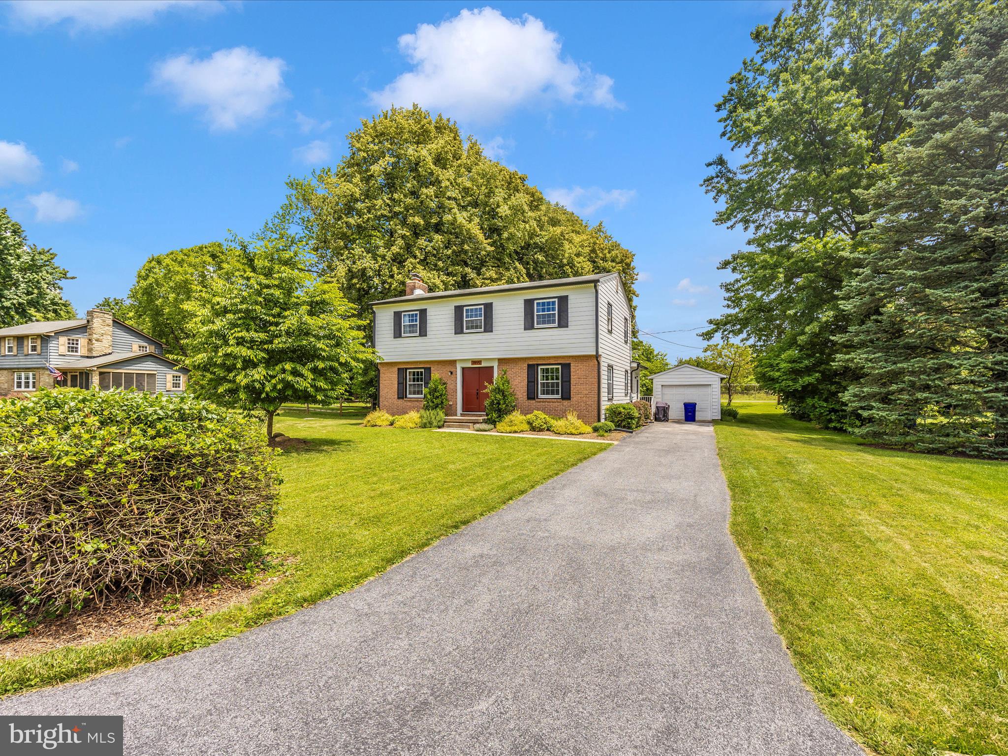 WEST HILLS - Residential