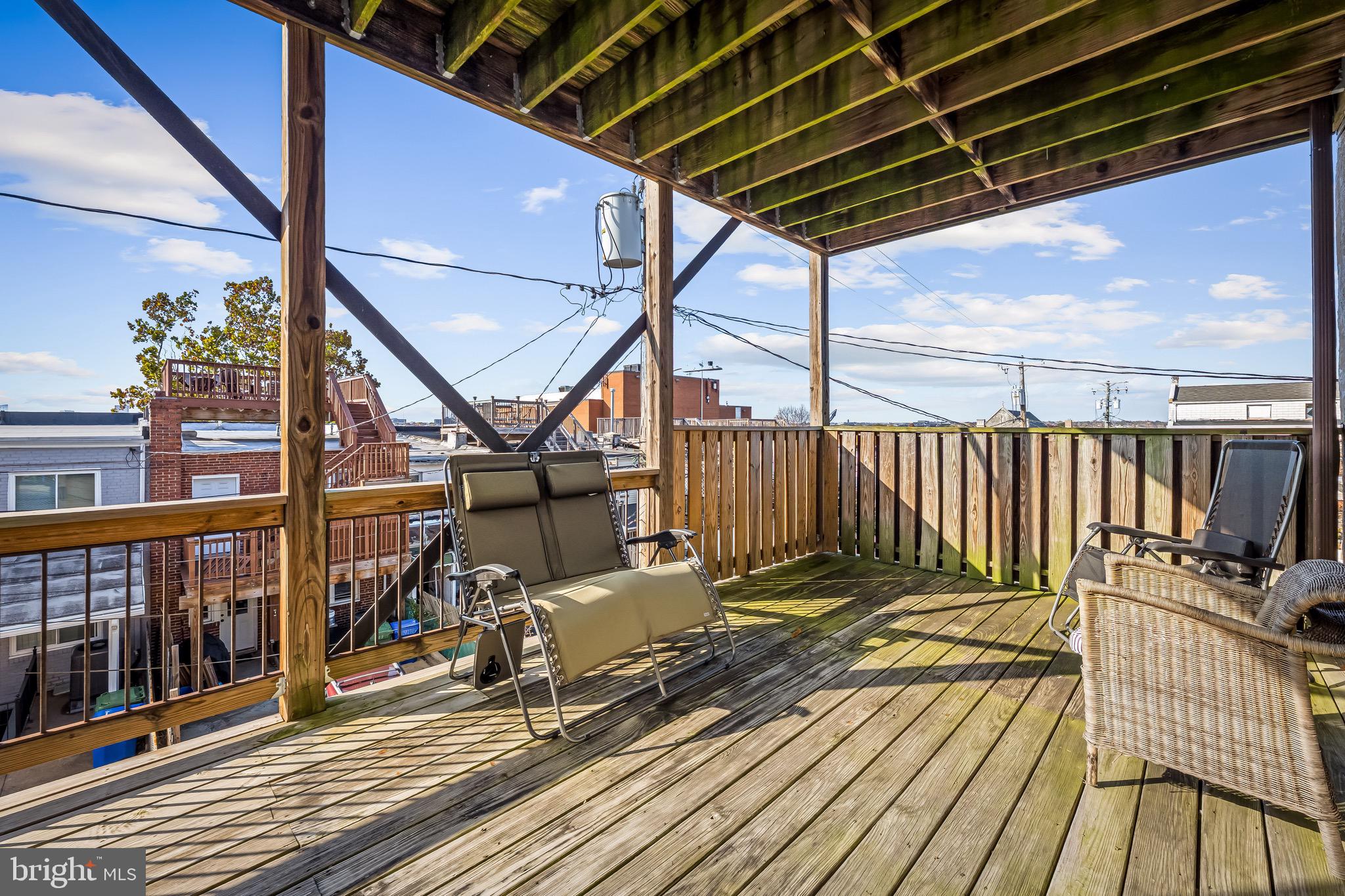 HIGHLANDTOWN - Residential