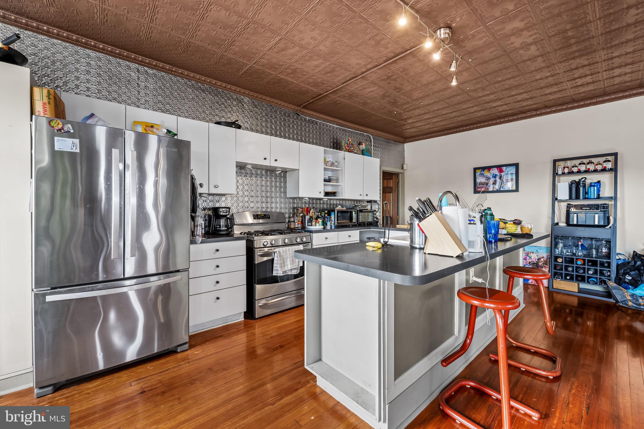 HIGHLANDTOWN - Residential