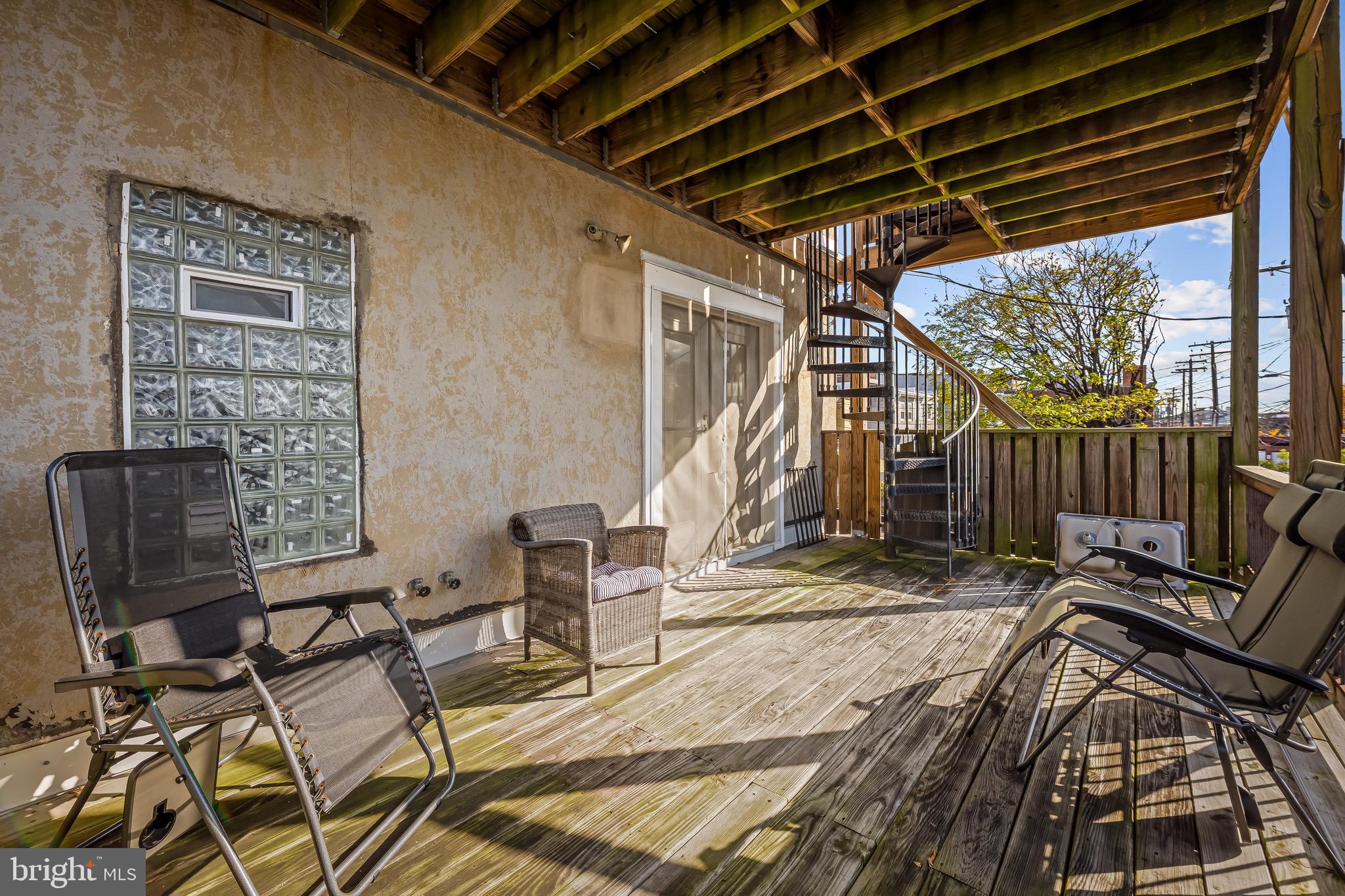 HIGHLANDTOWN - Residential