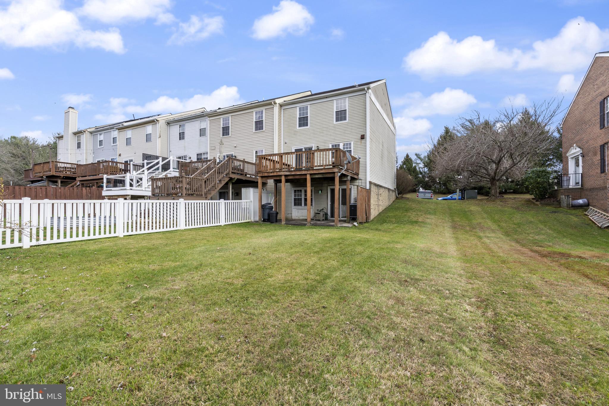 VILLAGE OF THOMAS RUN - Residential