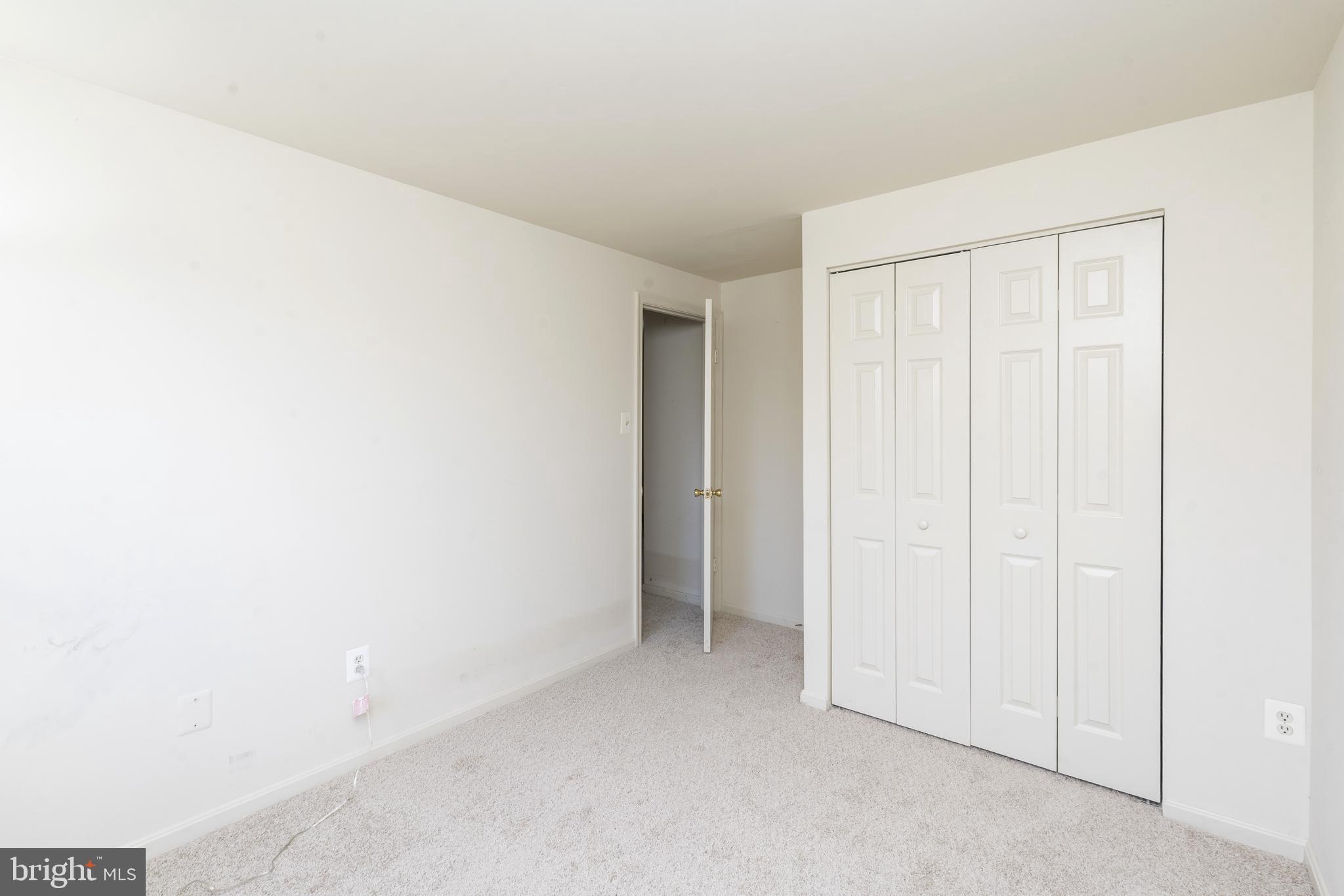 VILLAGE OF THOMAS RUN - Residential