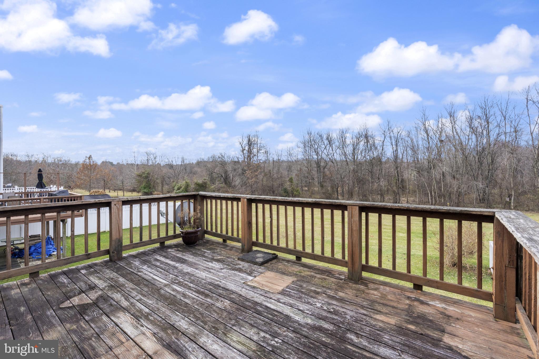 VILLAGE OF THOMAS RUN - Residential