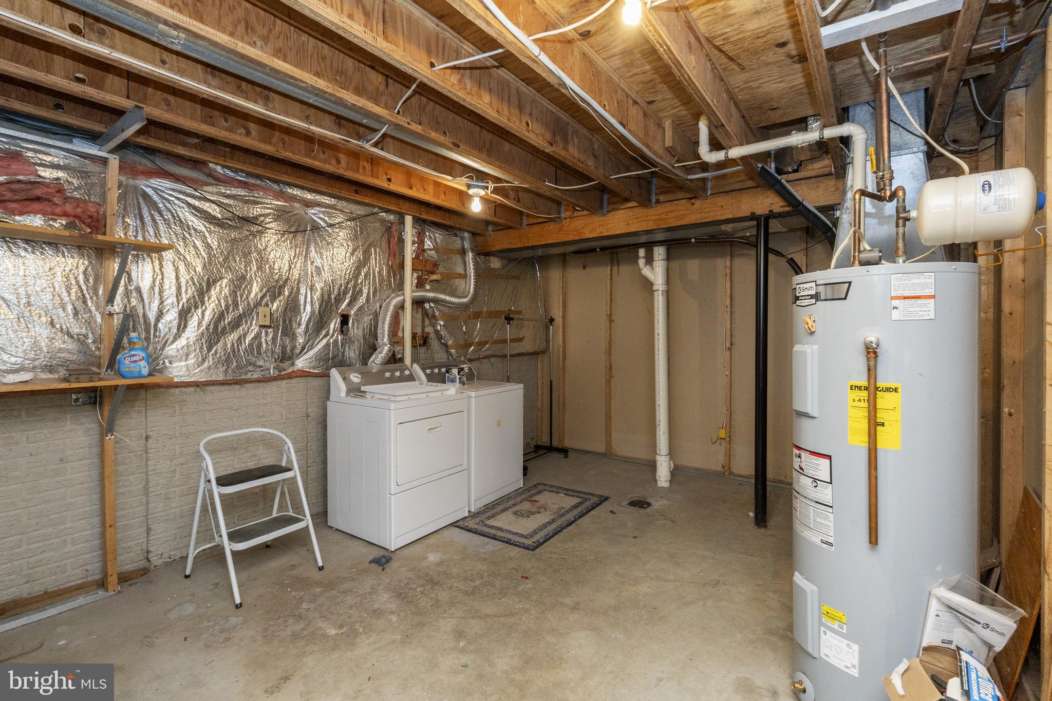 VILLAGE OF THOMAS RUN - Residential