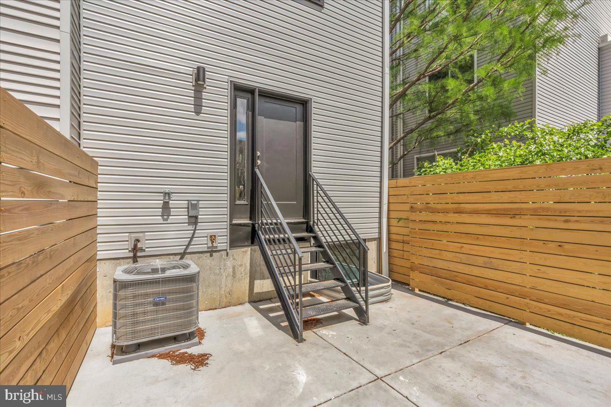 NORRIS SQUARE - Residential Income