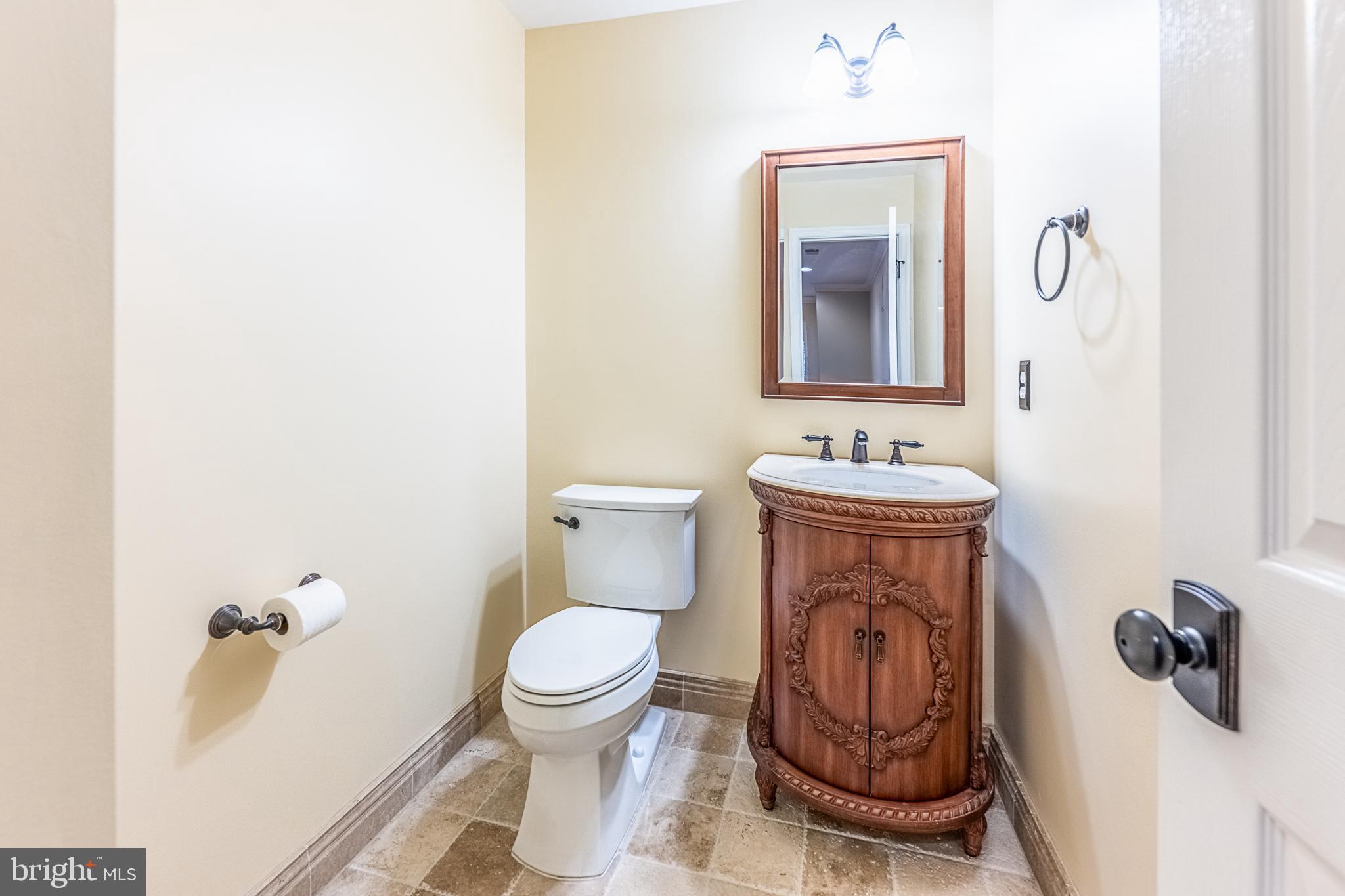 POTOMAC LAKES - Residential Lease