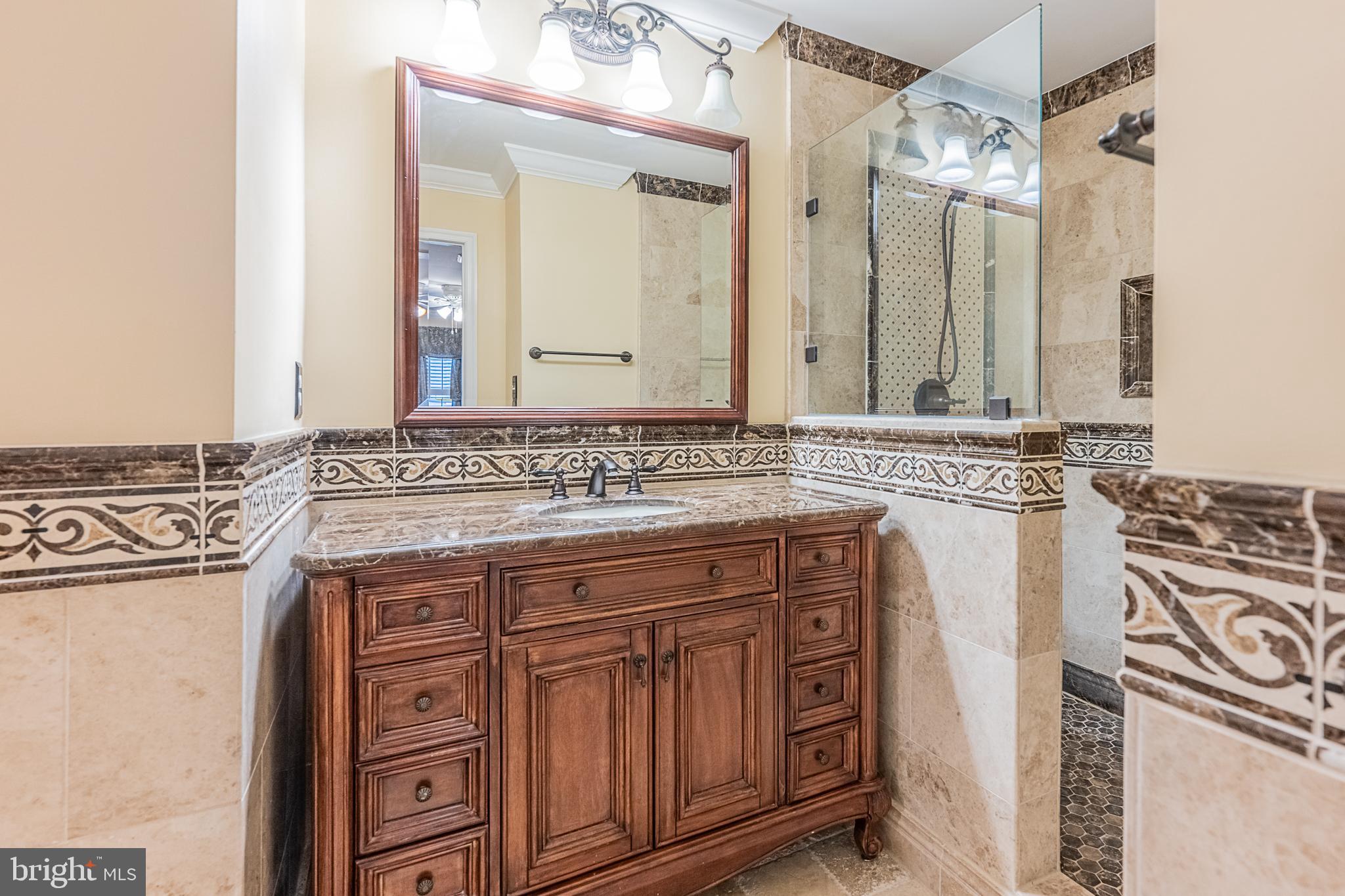 POTOMAC LAKES - Residential Lease