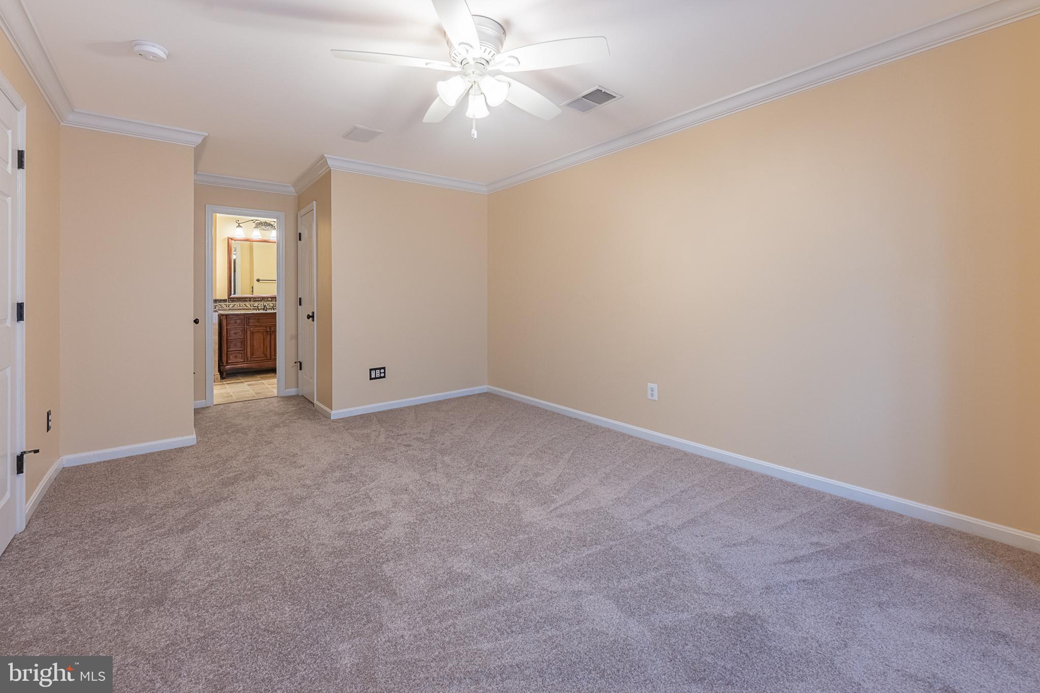 POTOMAC LAKES - Residential Lease