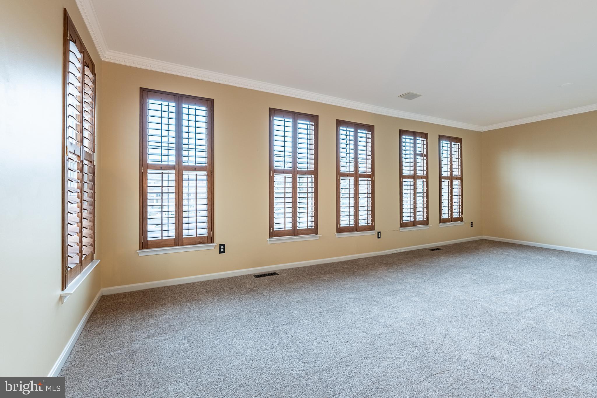 POTOMAC LAKES - Residential Lease