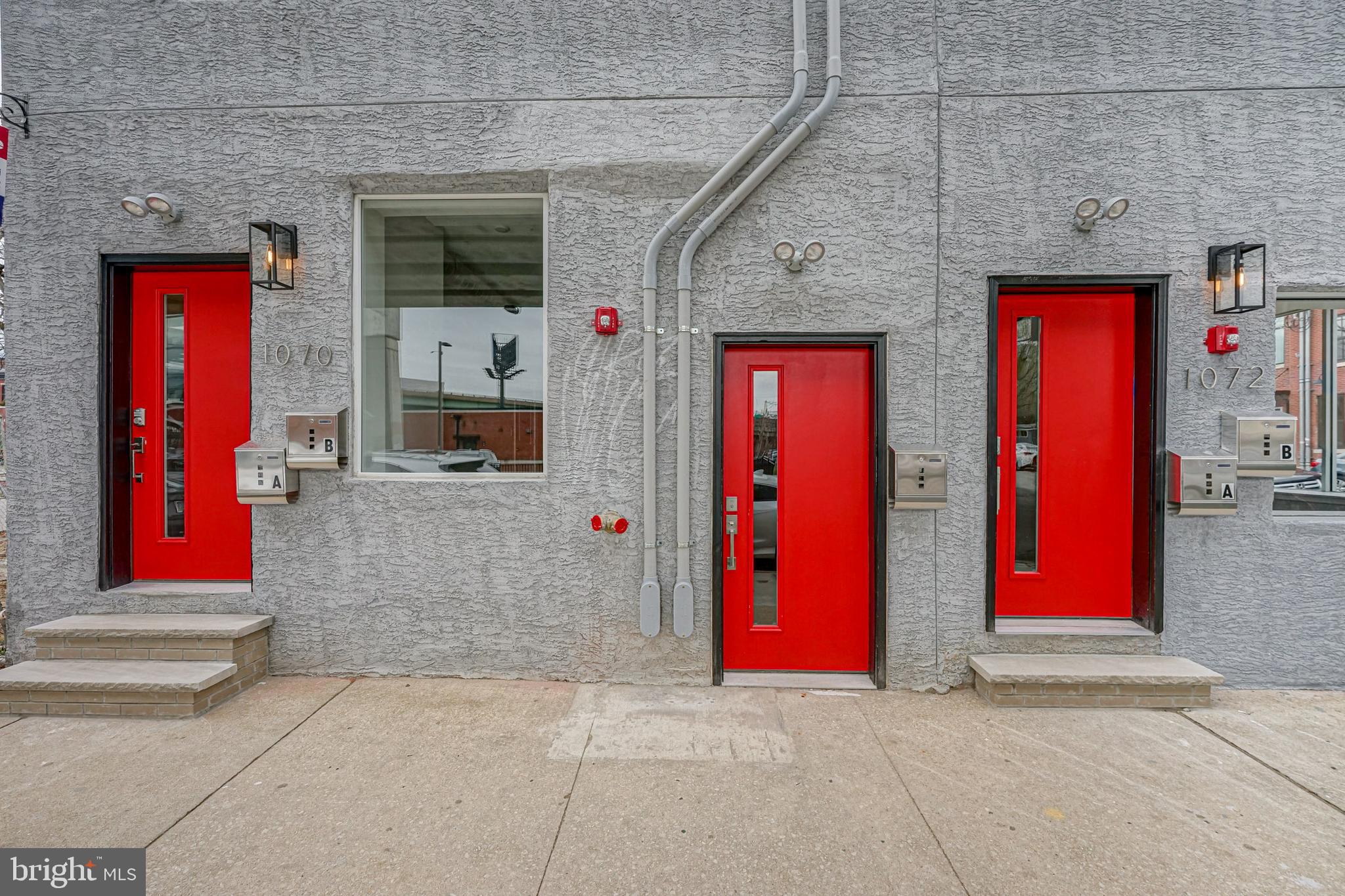 NORTHERN LIBERTIES - Commercial Lease