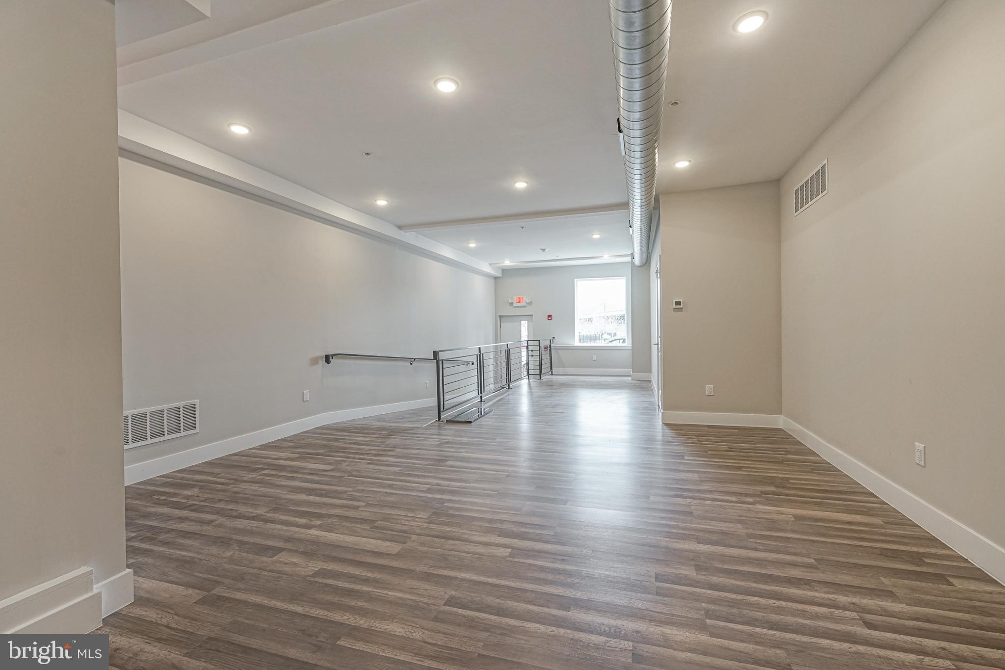 NORTHERN LIBERTIES - Commercial Lease