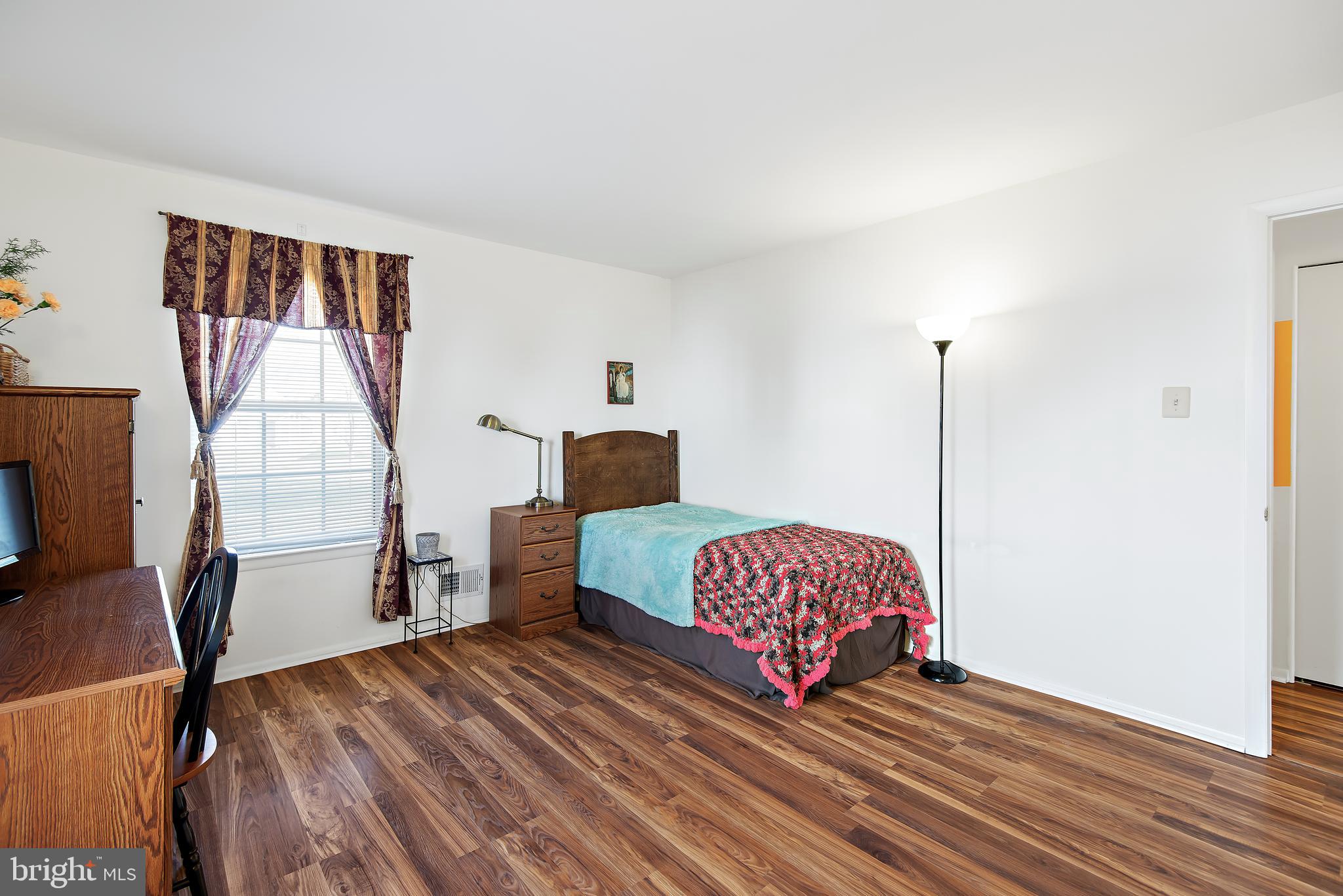 CRESTWOOD VILLAGE - Residential