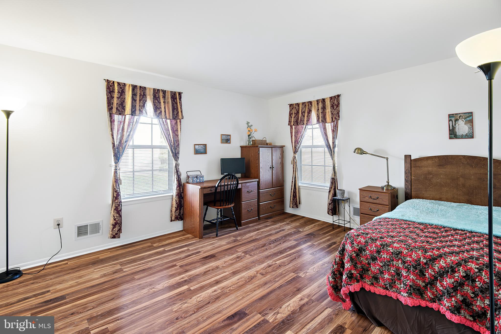 CRESTWOOD VILLAGE - Residential