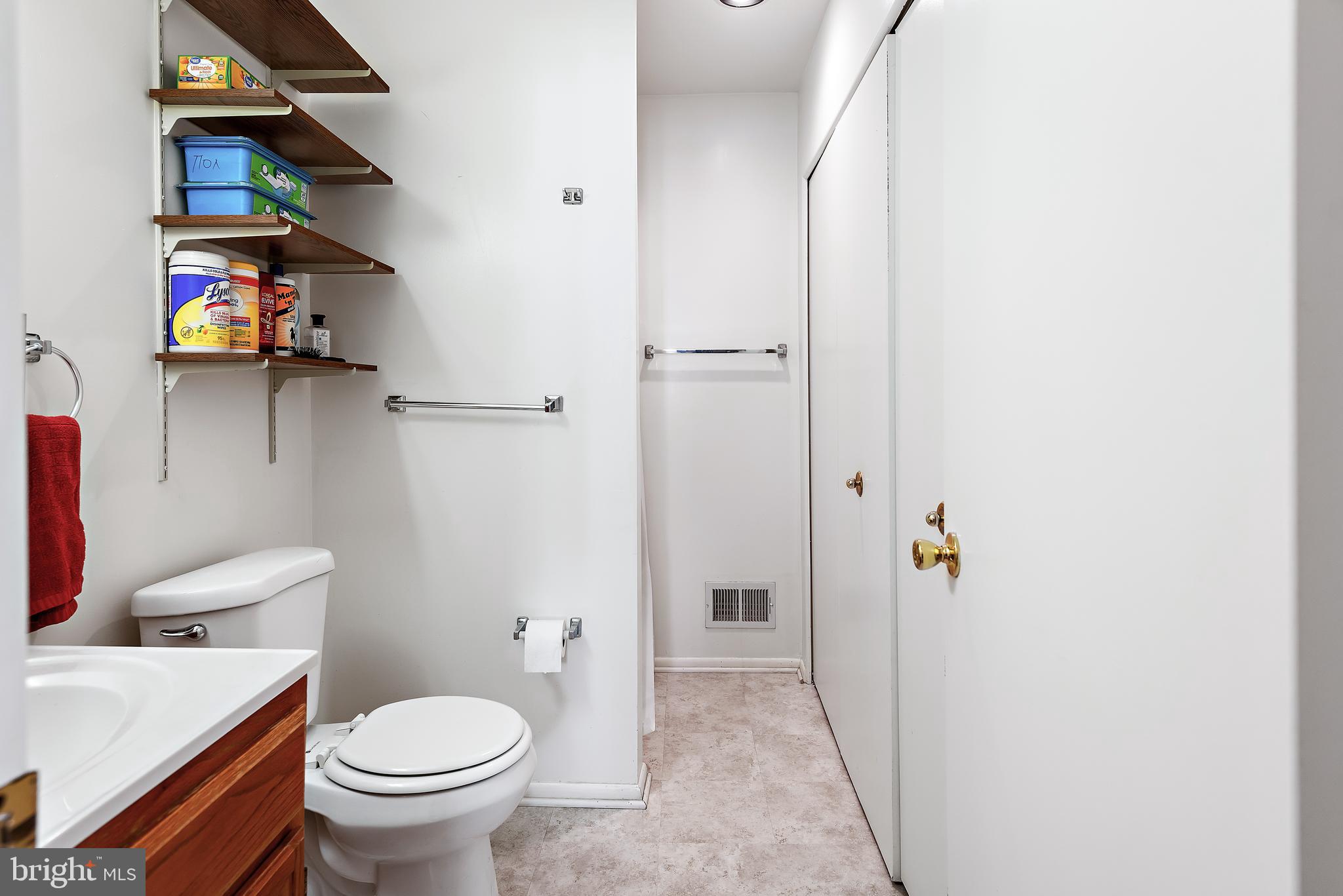 CRESTWOOD VILLAGE - Residential