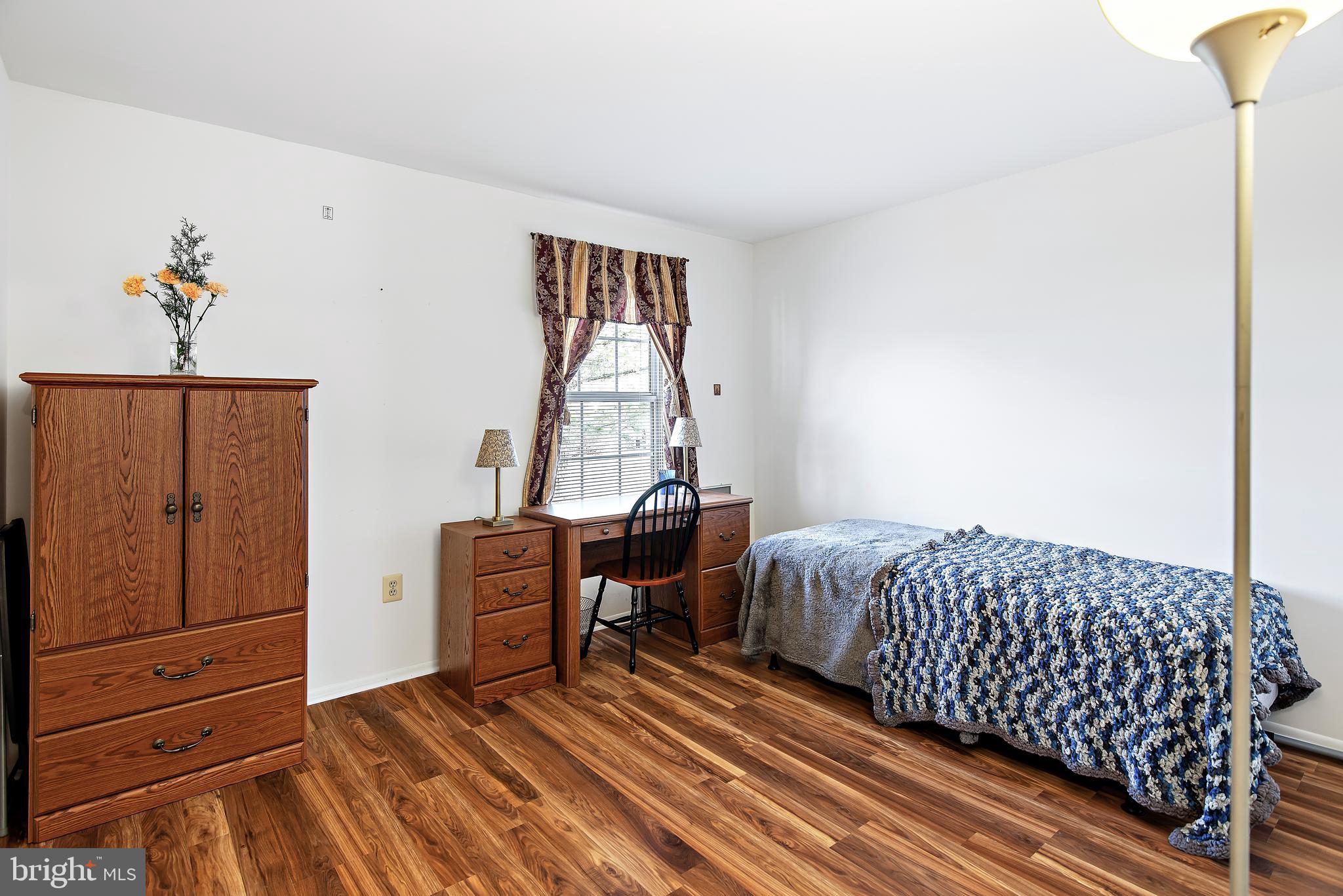 CRESTWOOD VILLAGE - Residential