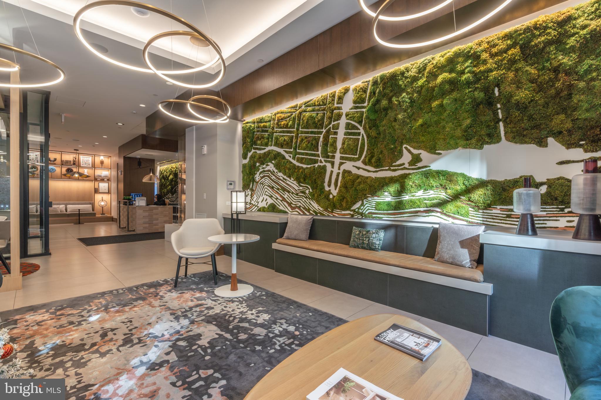 OLD TOWN ALEXANDRIA - Residential