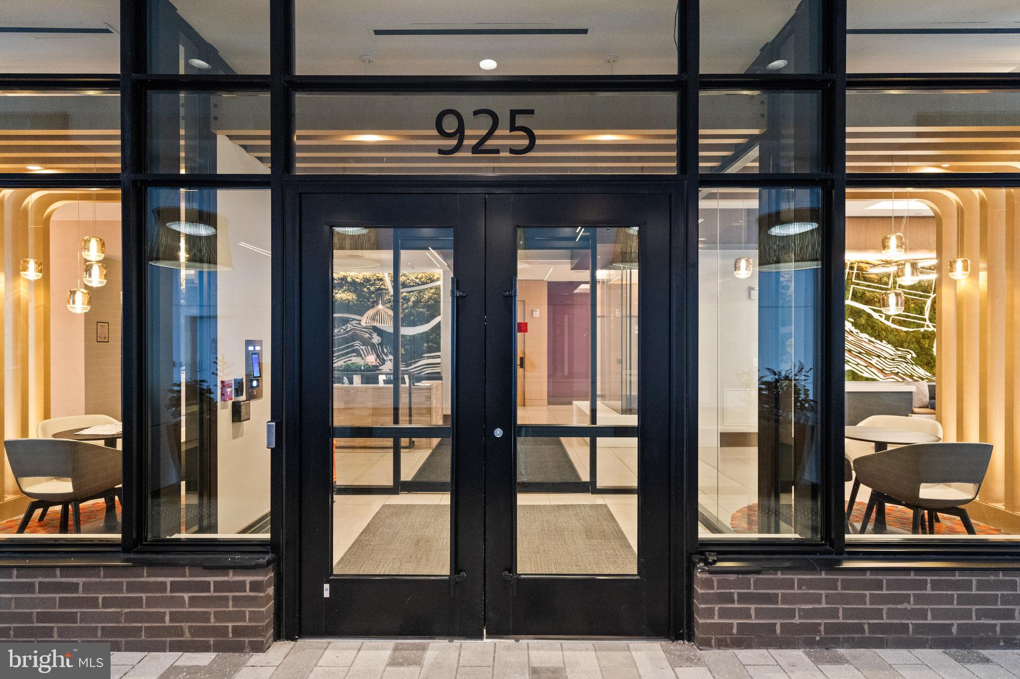 OLD TOWN ALEXANDRIA - Residential