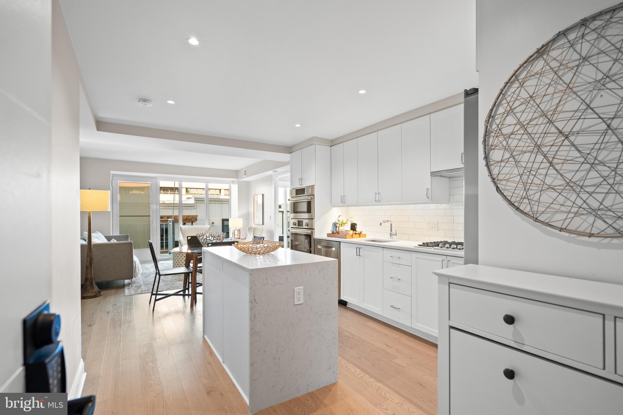 OLD TOWN ALEXANDRIA - Residential