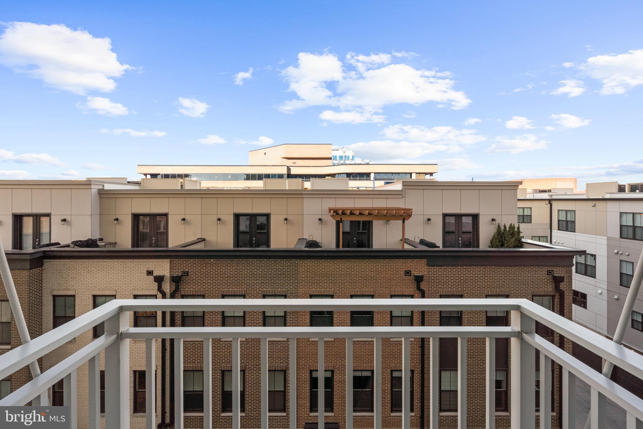 OLD TOWN ALEXANDRIA - Residential