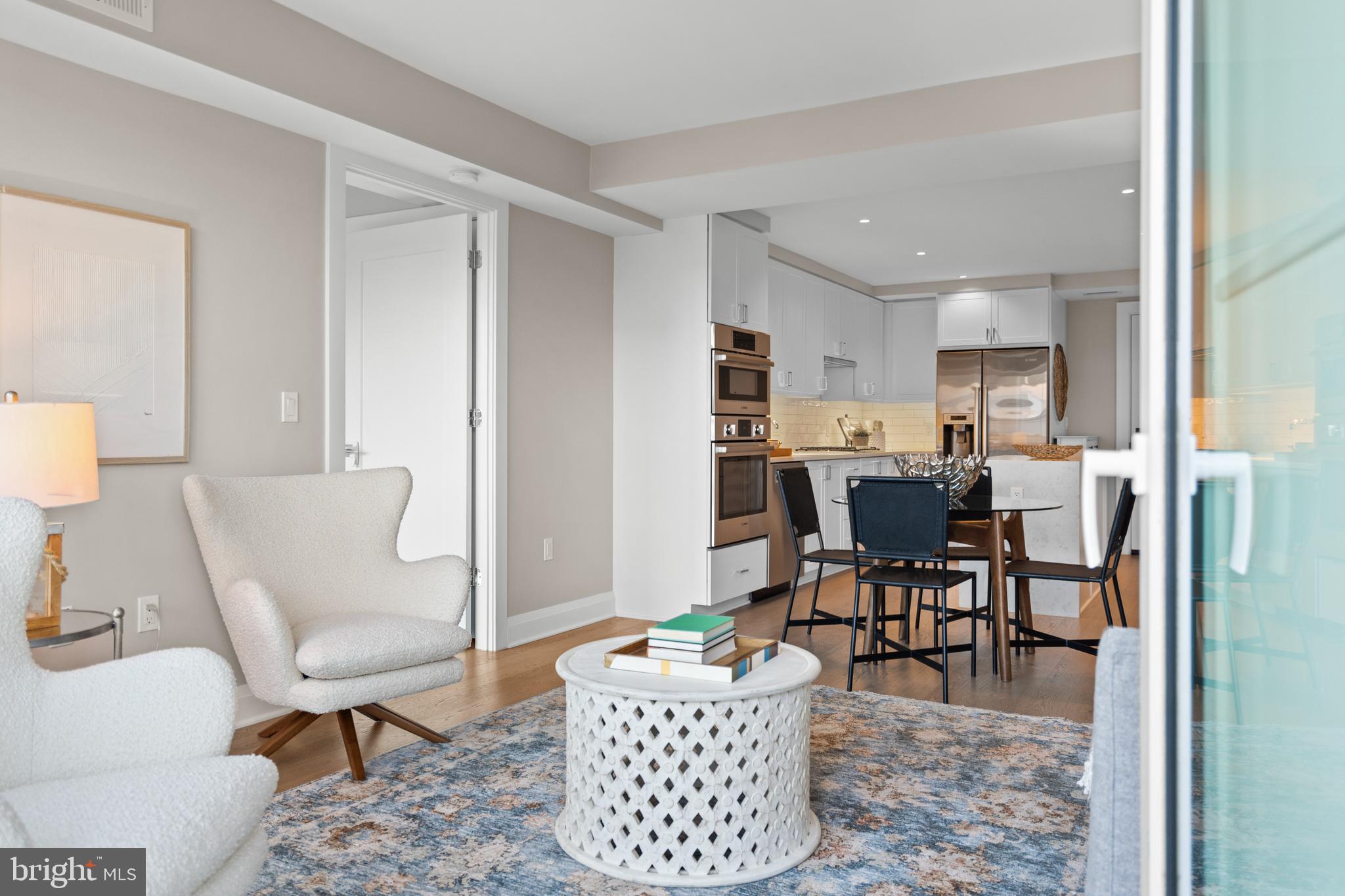 OLD TOWN ALEXANDRIA - Residential