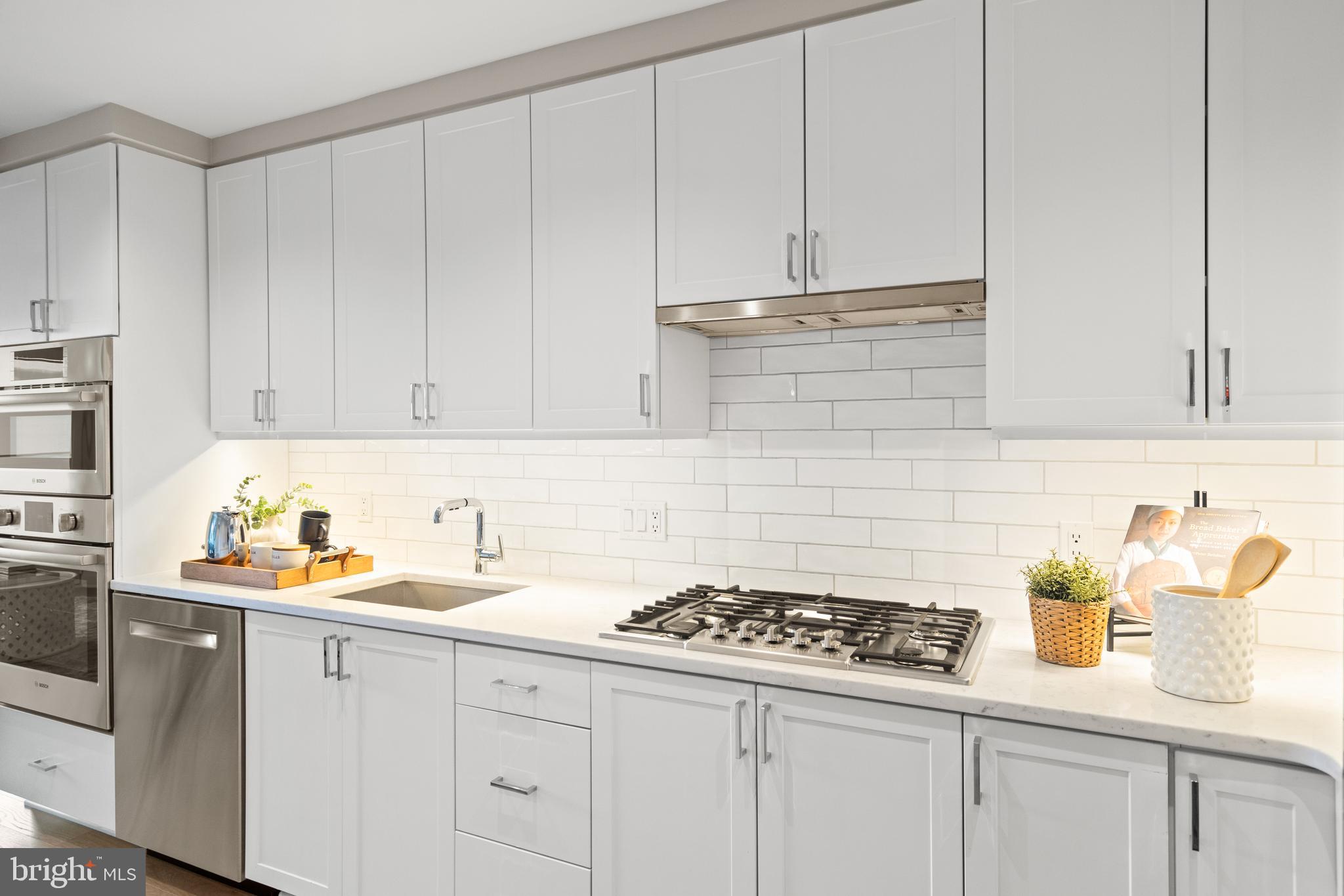 OLD TOWN ALEXANDRIA - Residential