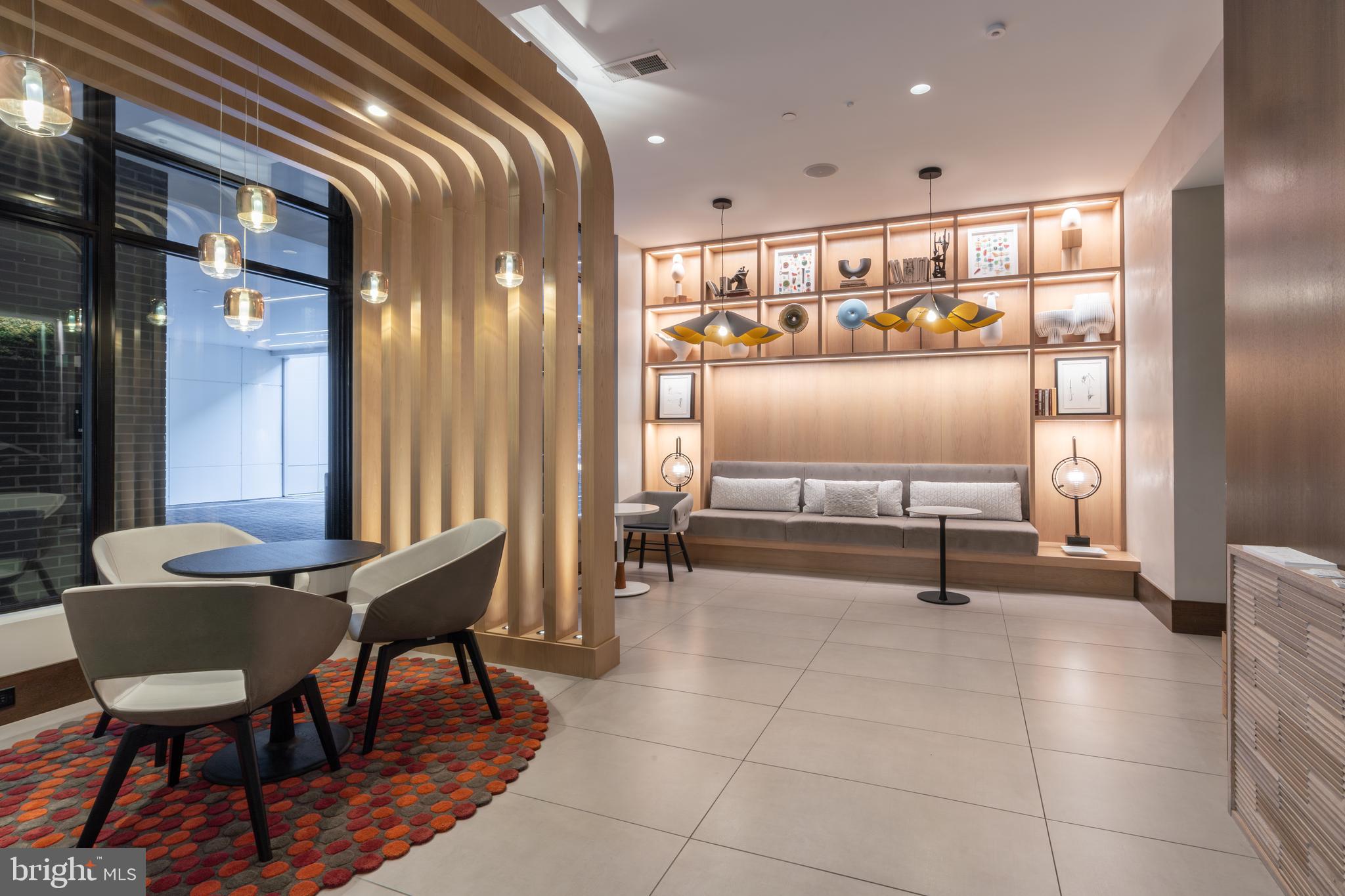 925 N FAIRFAX STREET 406