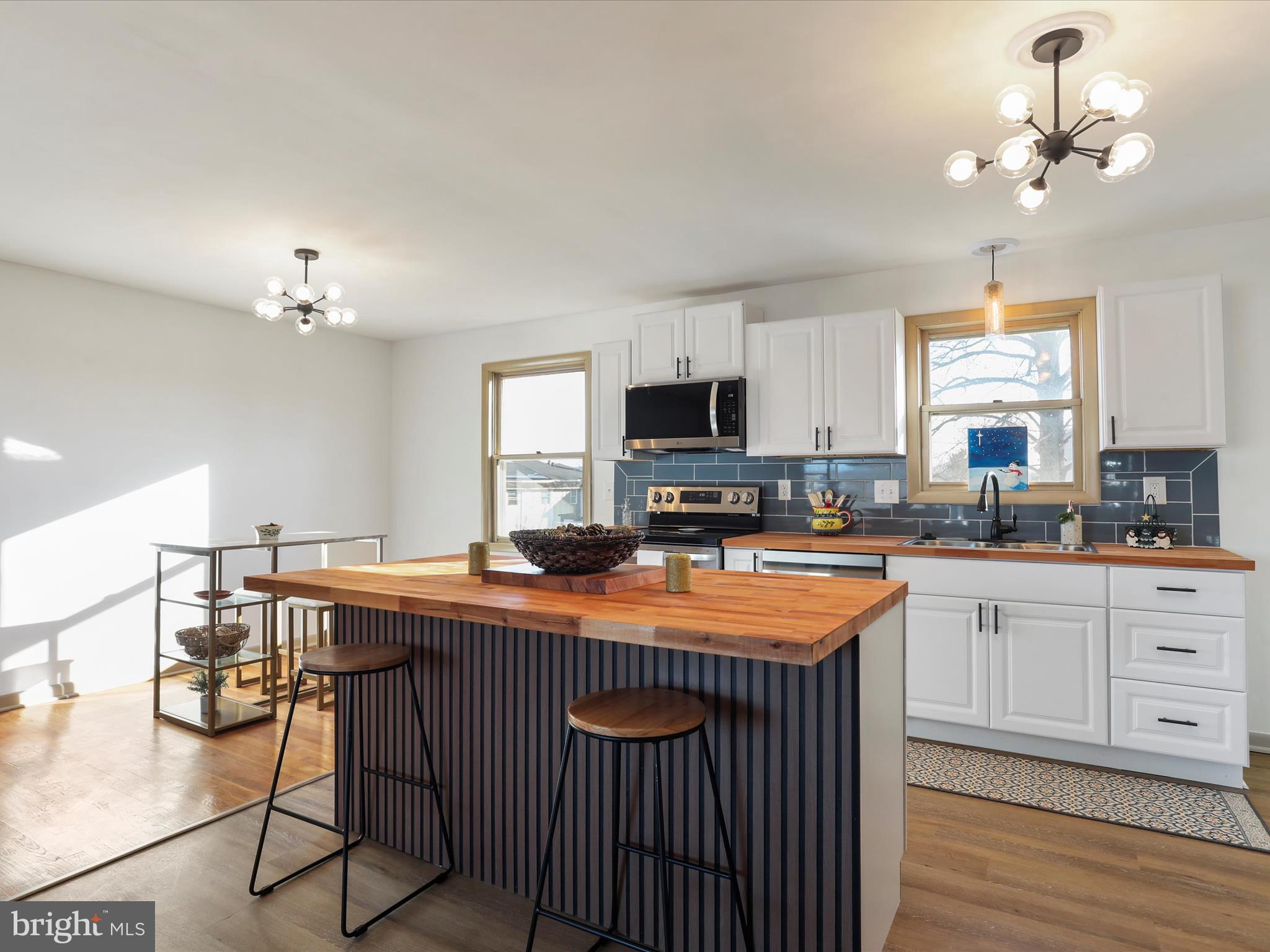 ORCHARD HILLS - Residential