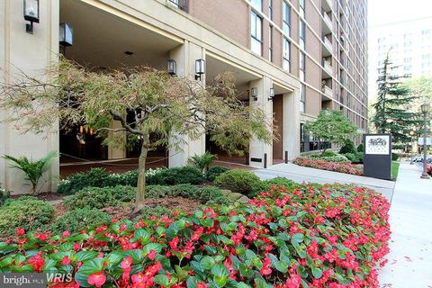 Photo of 4620 N Park Avenue #1403E, Chevy Chase, MD 20815 (MLS # MDMC2144204)
