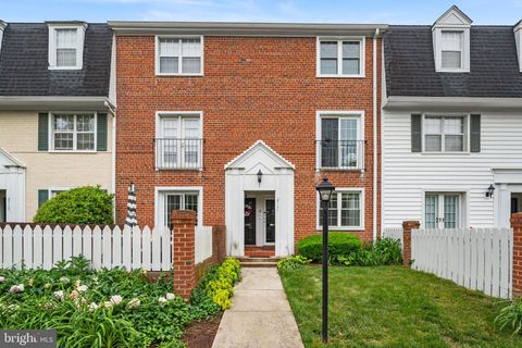 2717 S WALTER REED DRIVE A ARLINGTON VA 22206