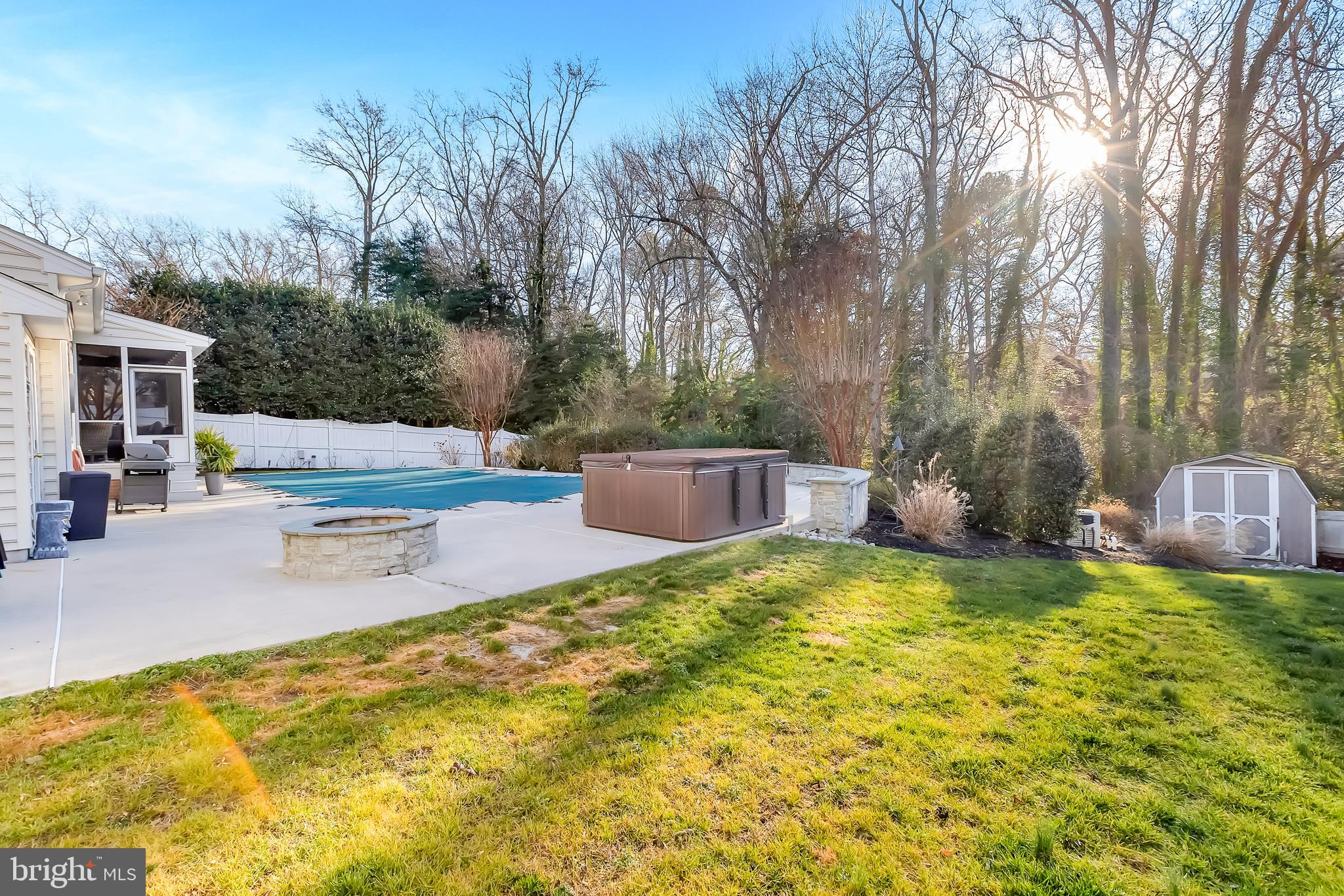 TONY TANK - Residential