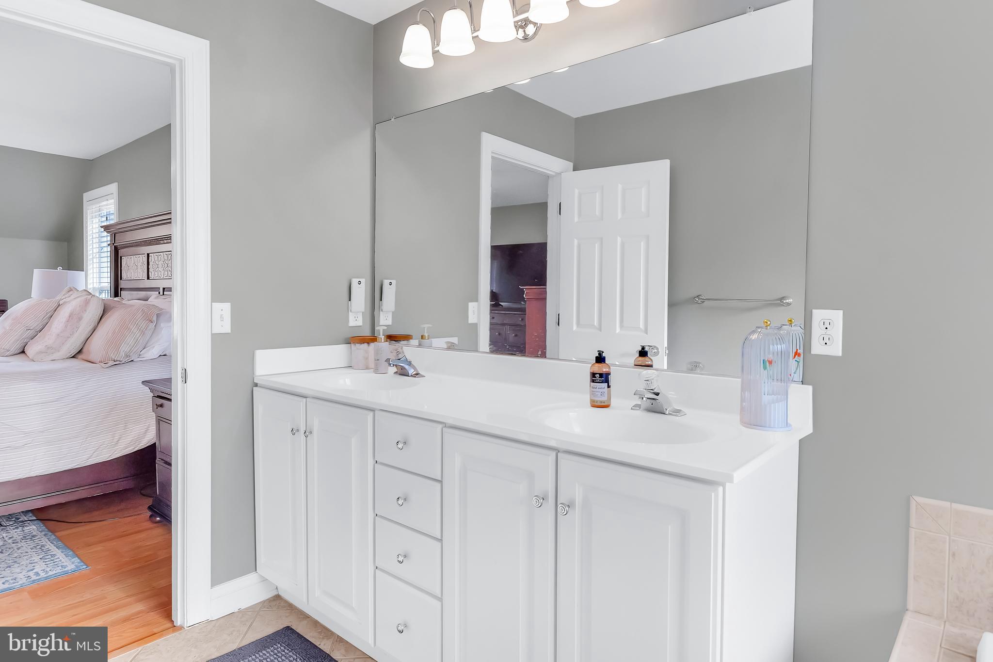 TONY TANK - Residential