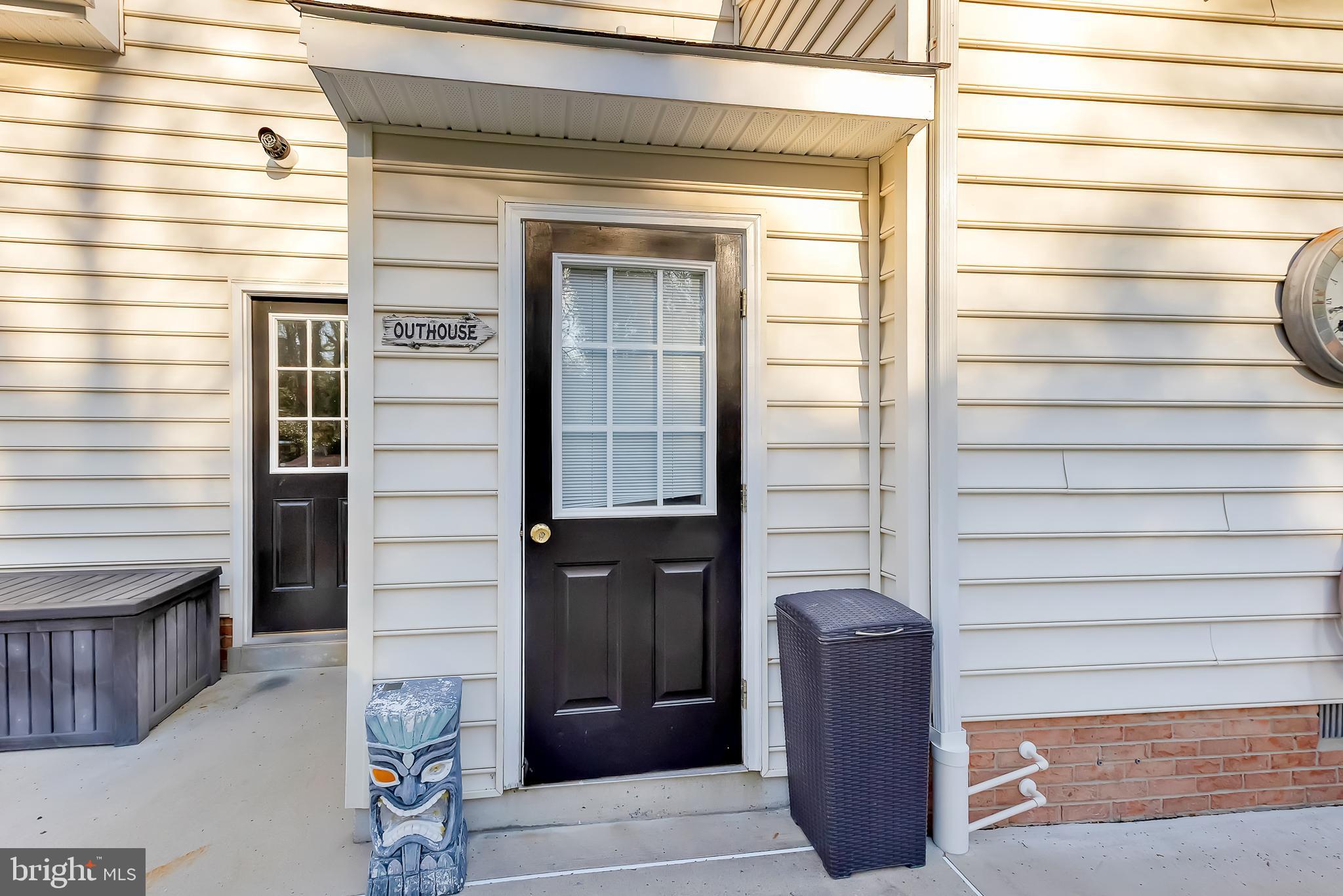 TONY TANK - Residential