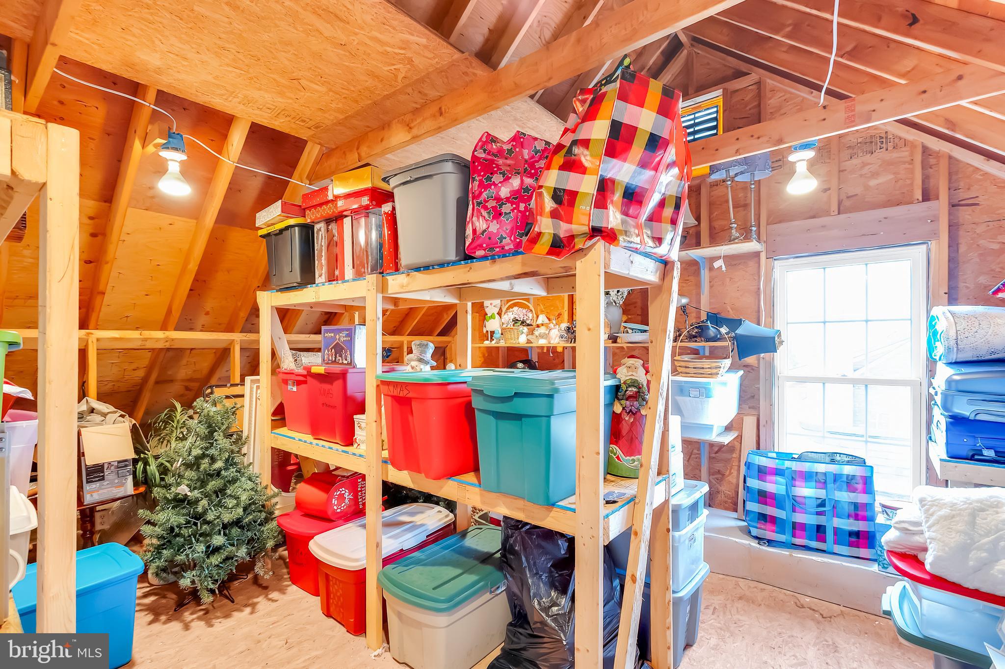 TONY TANK - Residential