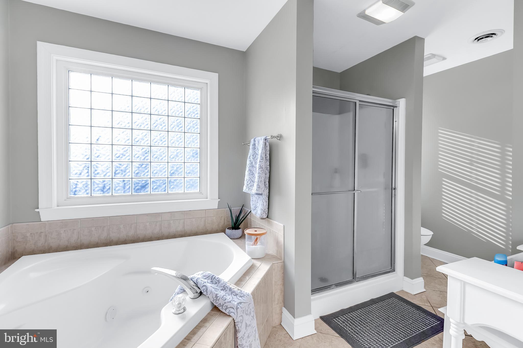 TONY TANK - Residential