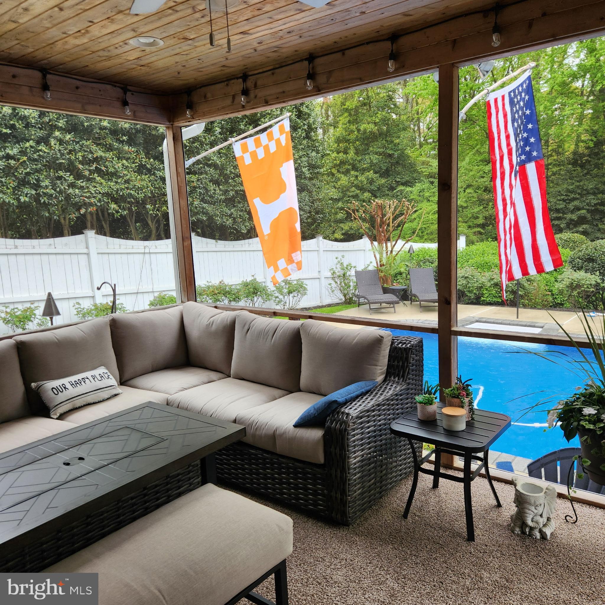 TONY TANK - Residential