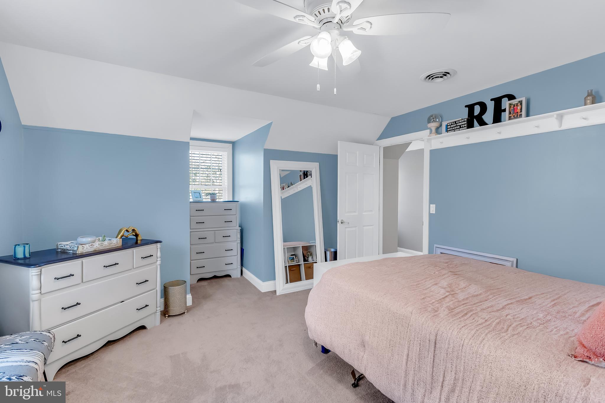 TONY TANK - Residential