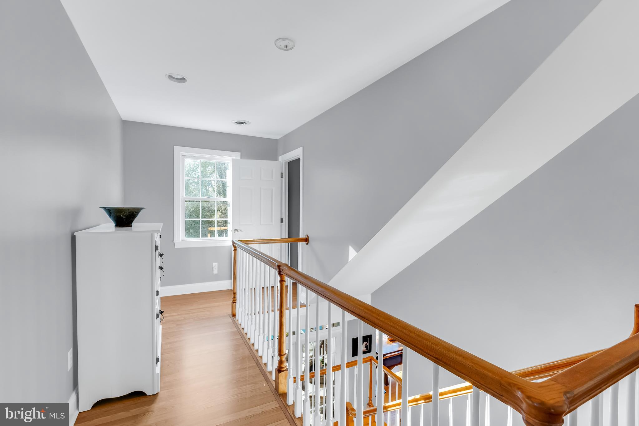 TONY TANK - Residential