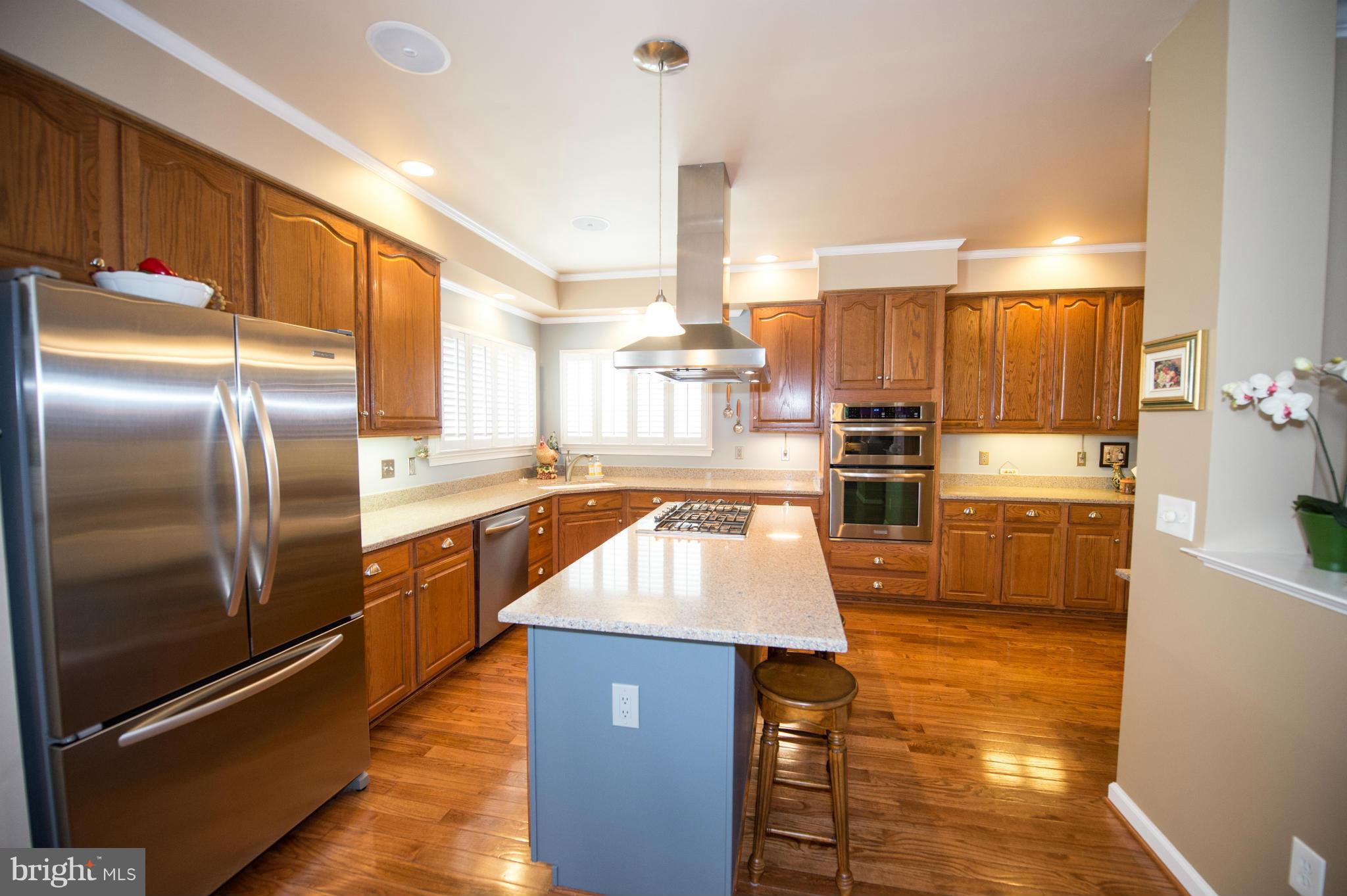 LAKE WHIPPOORWILL - Residential