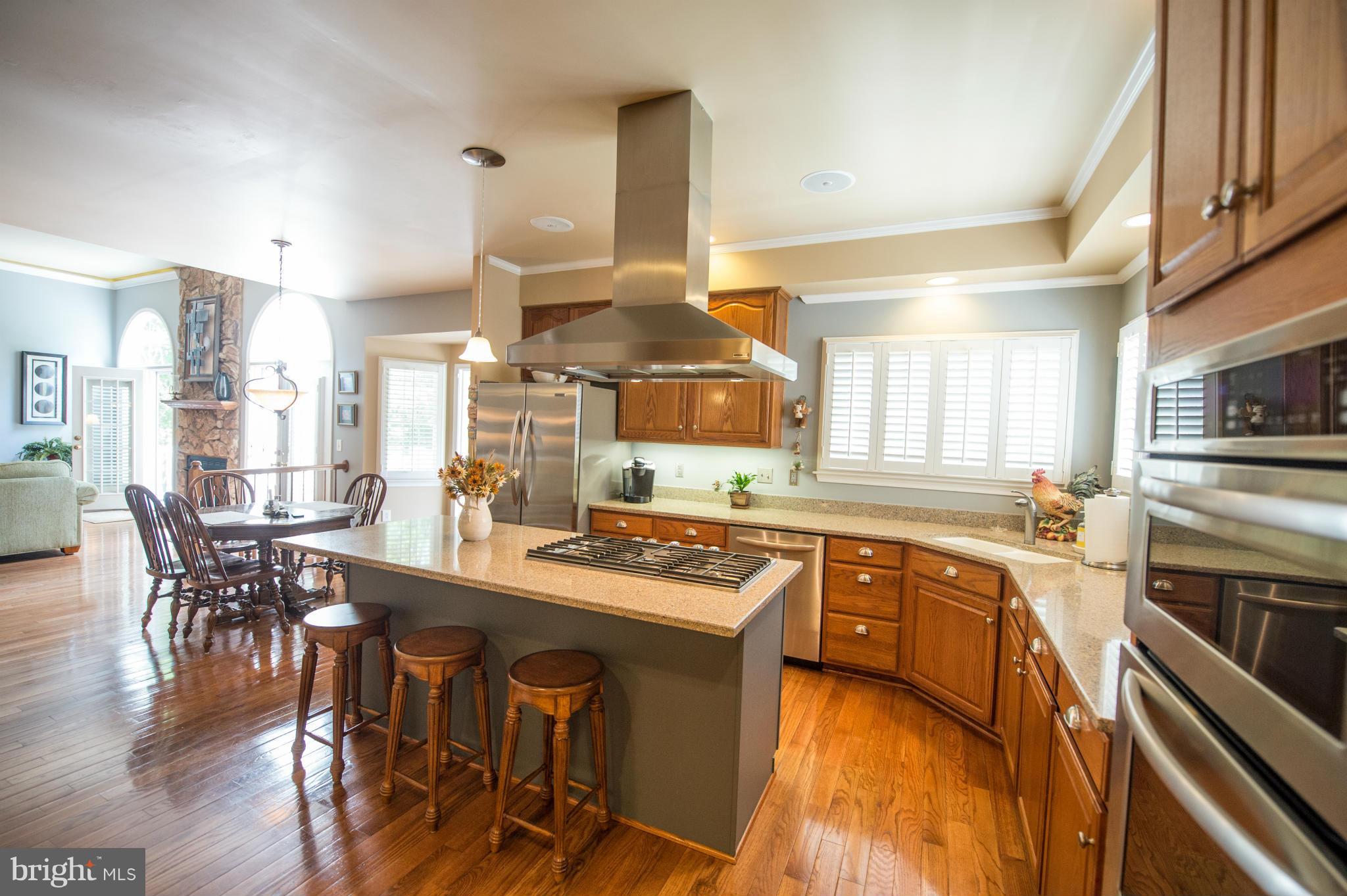 LAKE WHIPPOORWILL - Residential