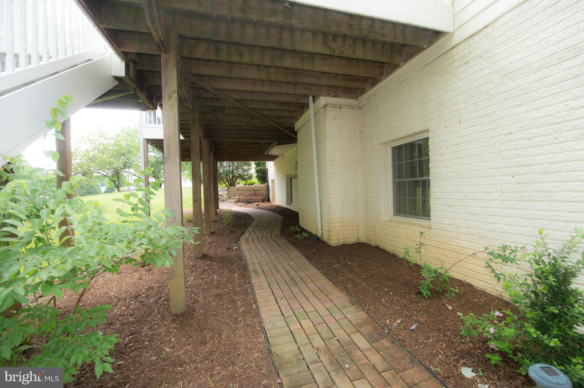 LAKE WHIPPOORWILL - Residential