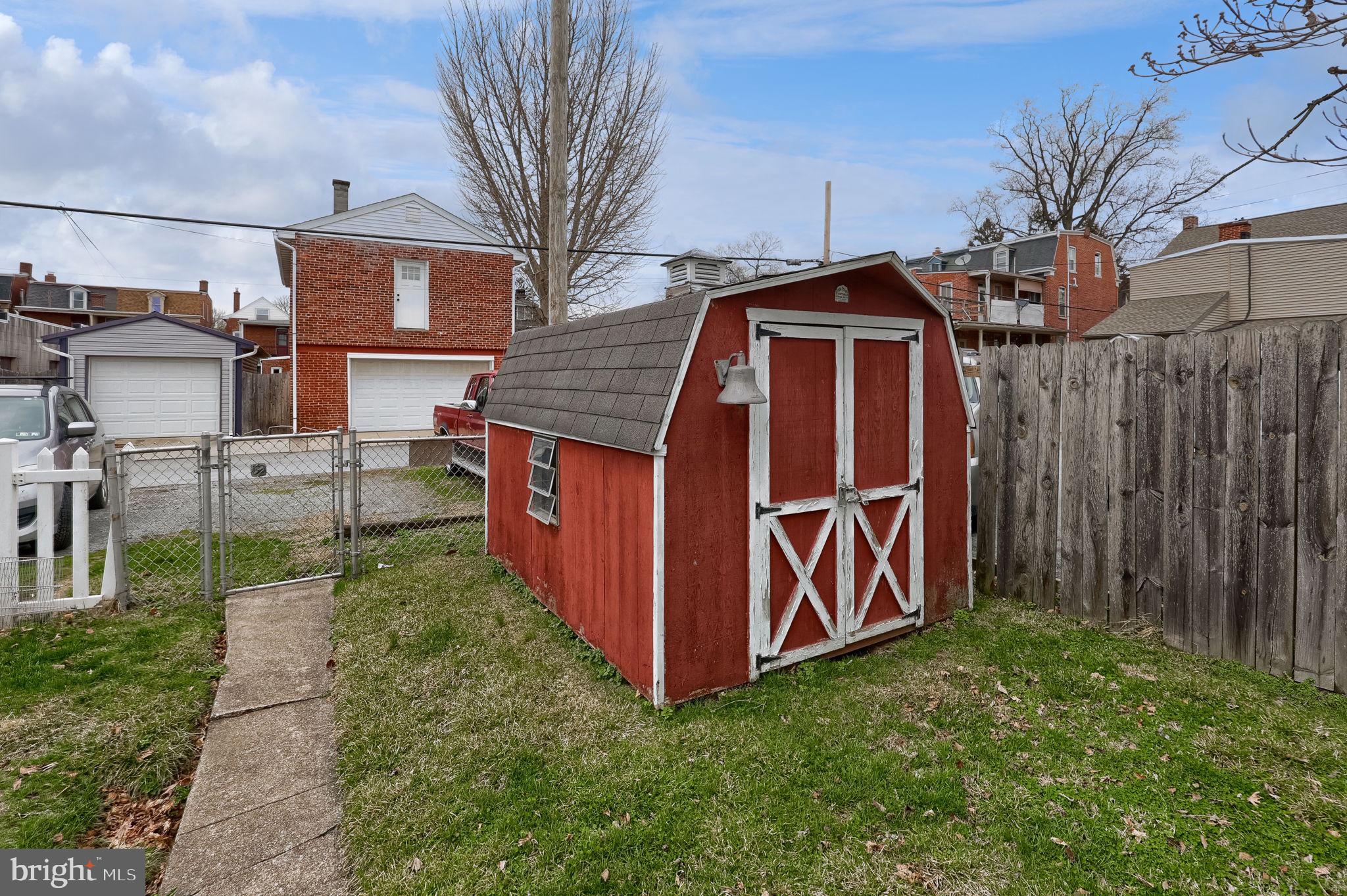 COLUMBIA BOROUGH - Residential
