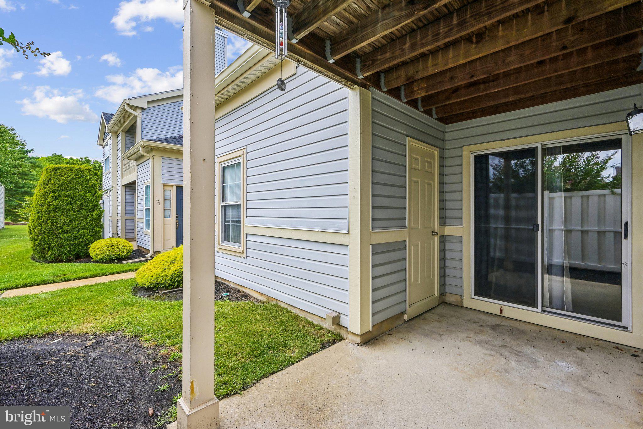 613 STEEPLECHASE COURT