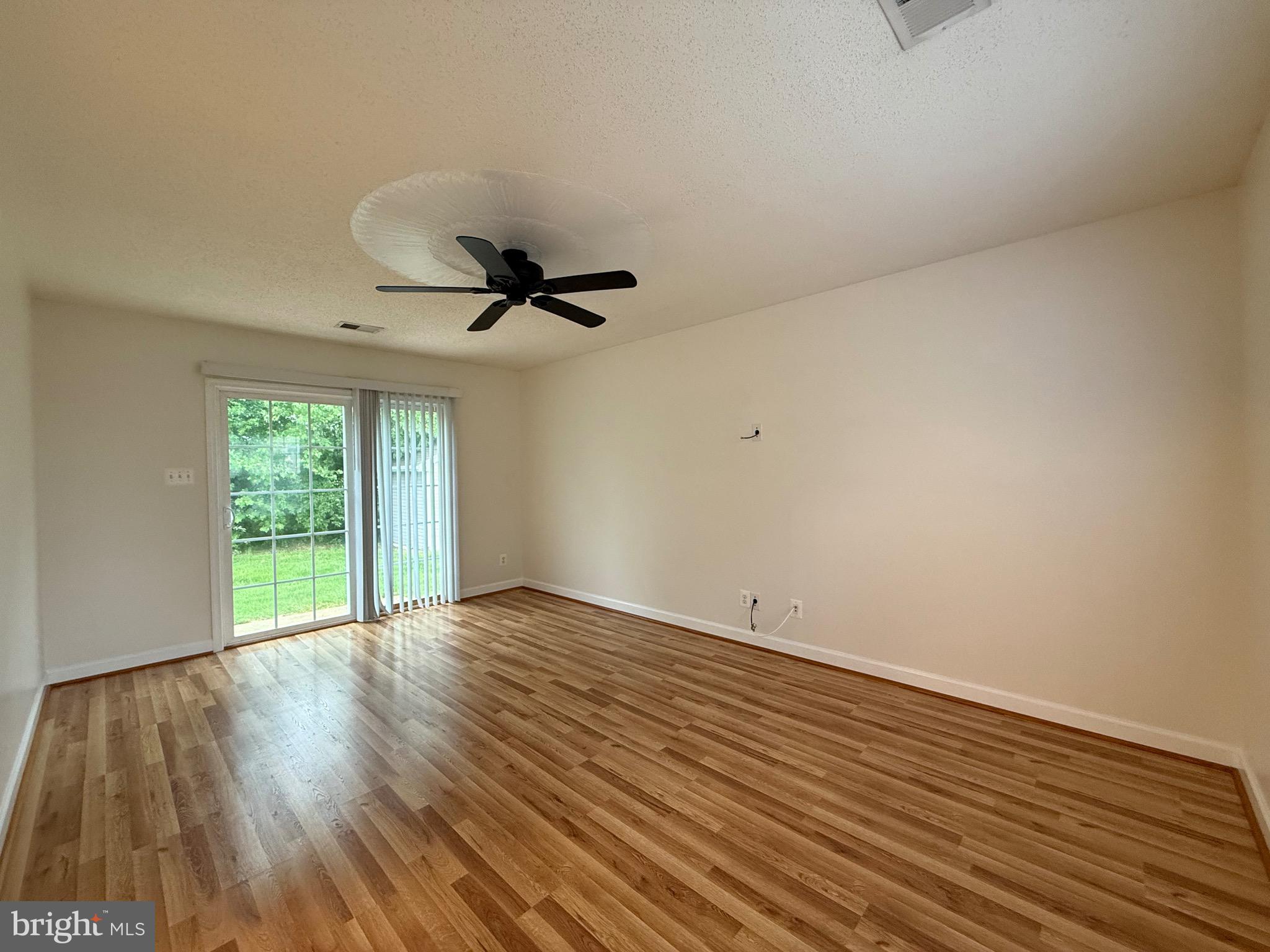 TERRACE VILLAGE LA PLATA - Residential Lease