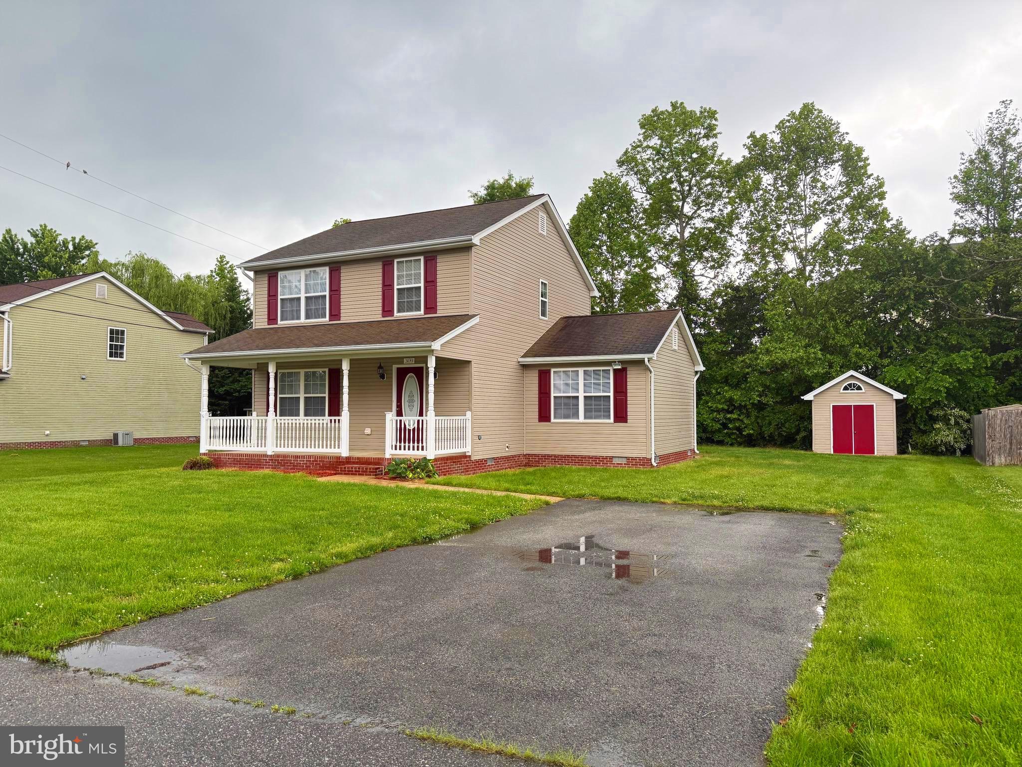 TERRACE VILLAGE LA PLATA - Residential Lease