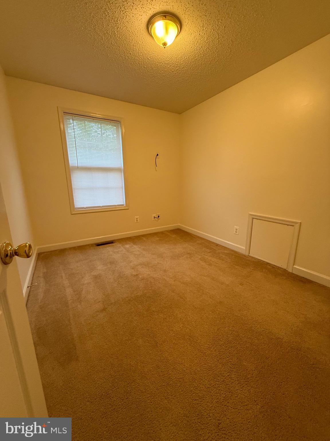 TERRACE VILLAGE LA PLATA - Residential Lease